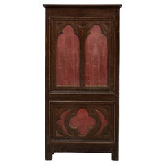 Armoire peinte néo-gothique française des années 1900 avec motifs arqués et quadrilobés