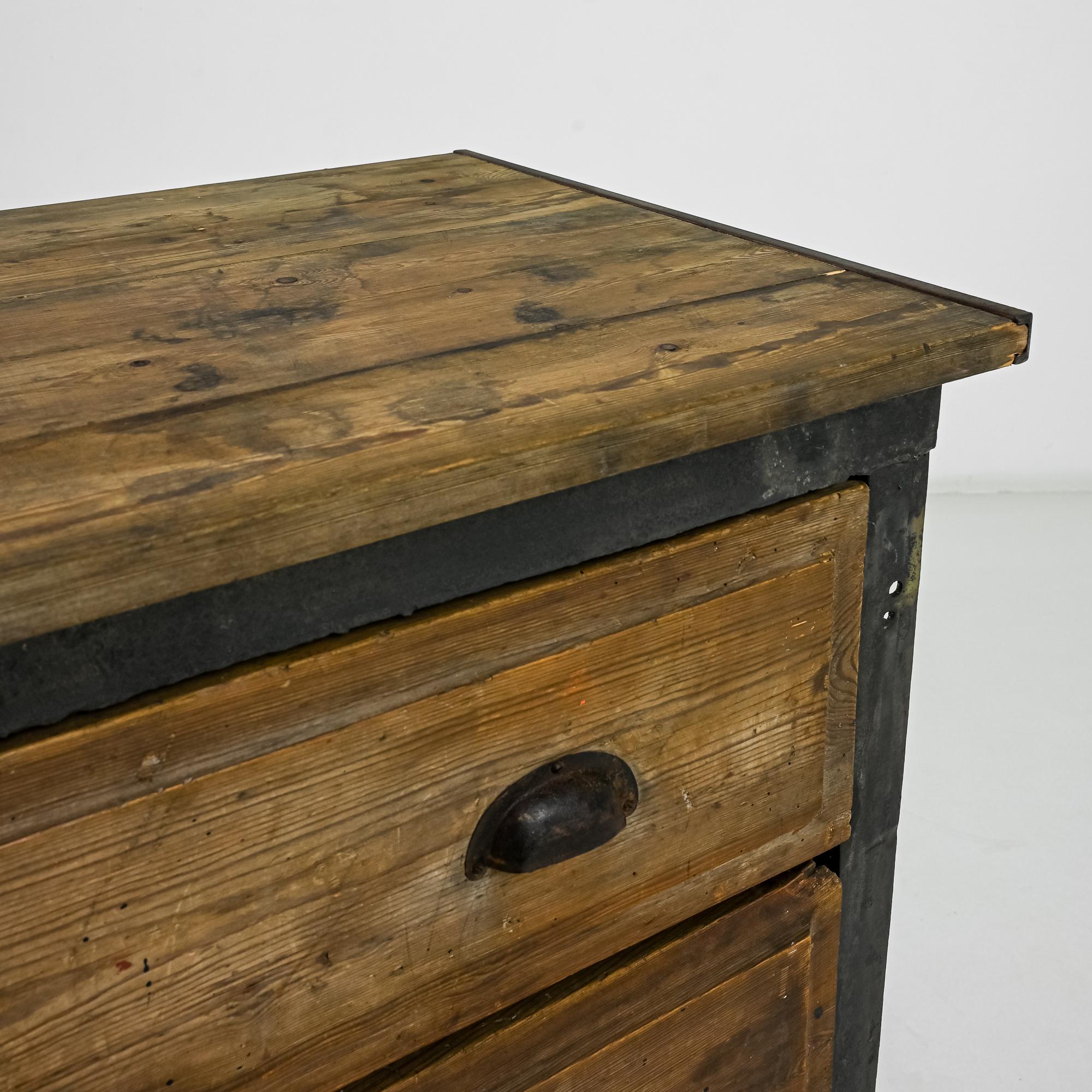1900s French Industrial Drawer Chest 1