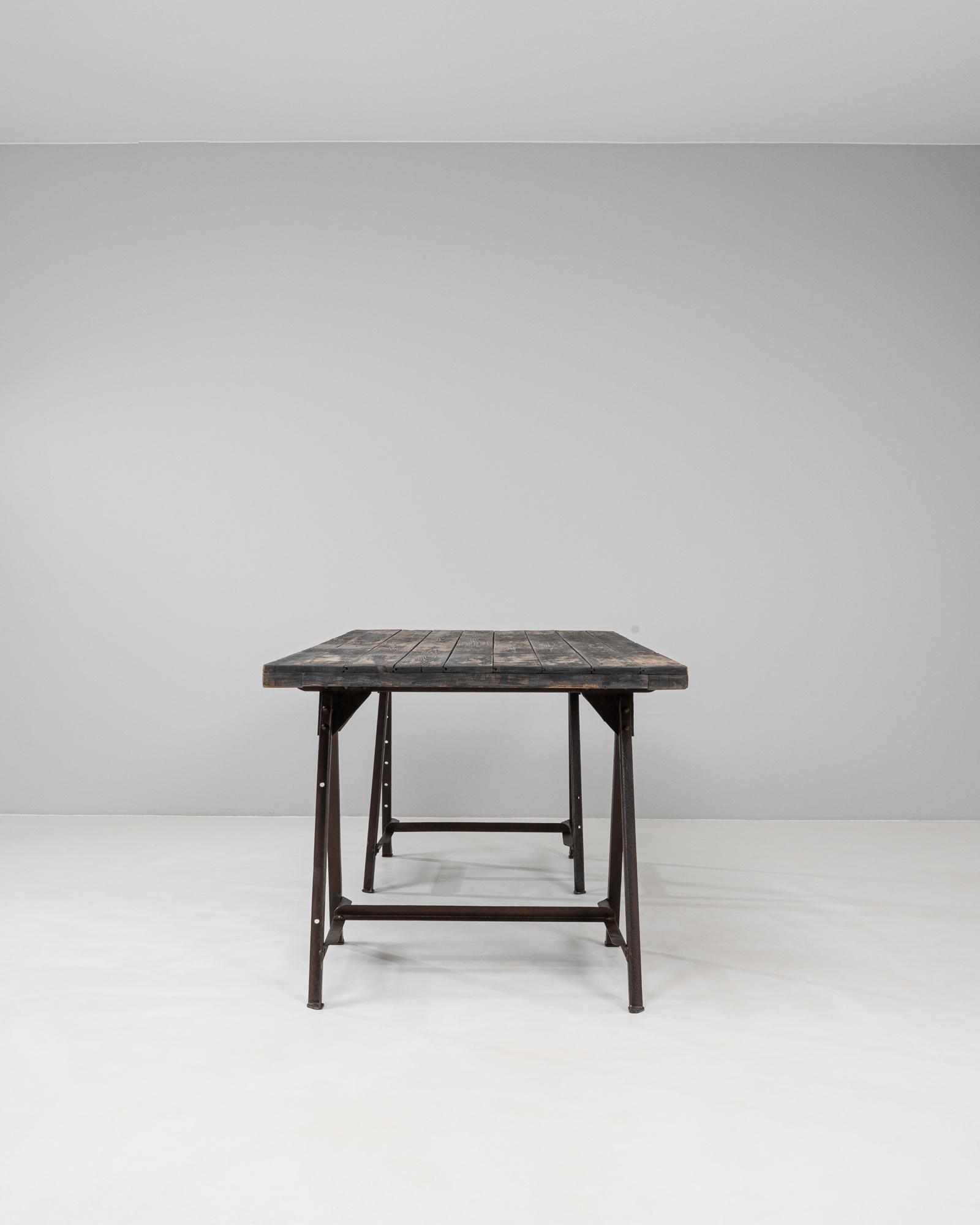 Table industrielle française 1900 Bon état - En vente à High Point, NC