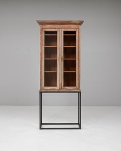 1900er French Industrial Holzvitrine auf Metallsockel