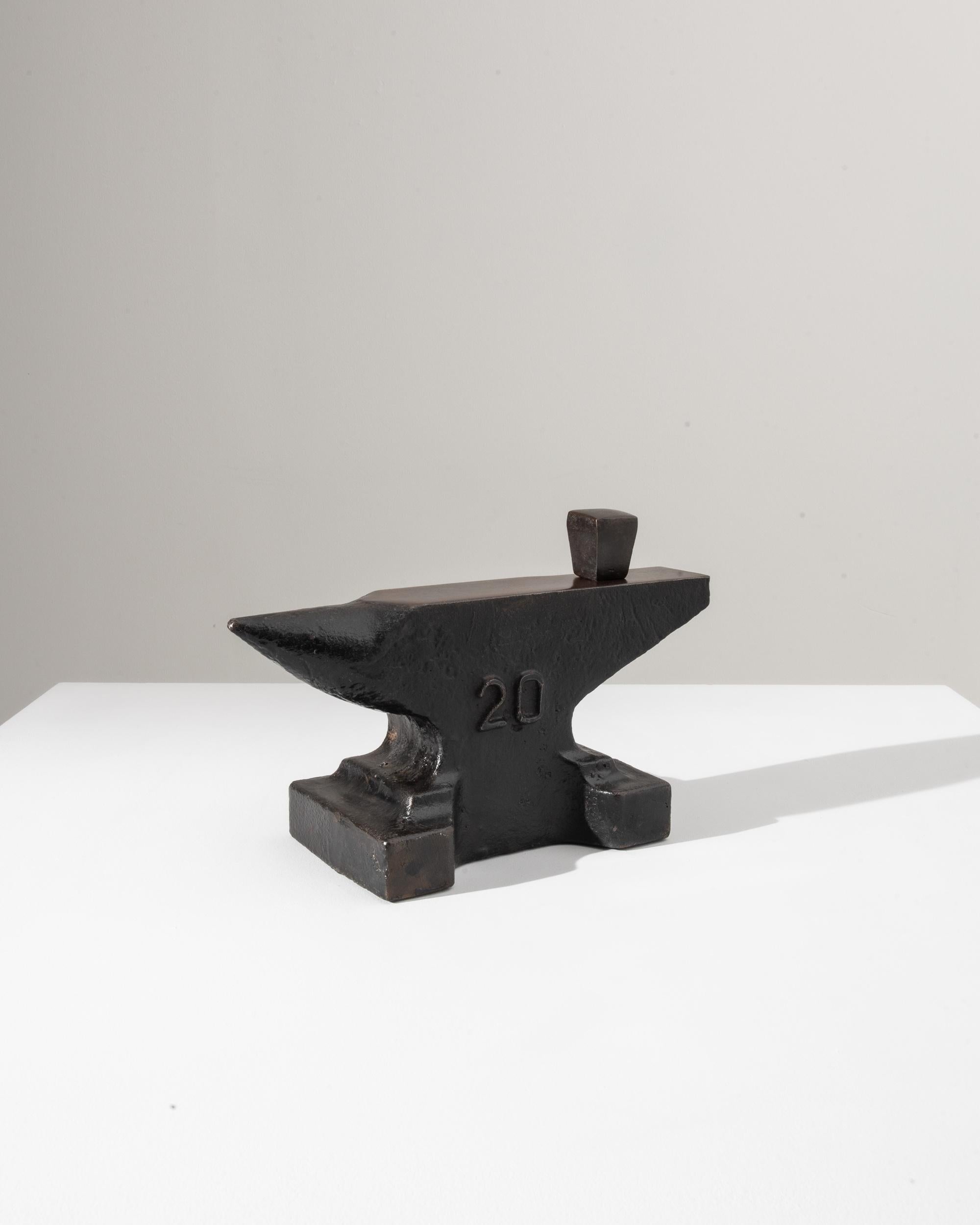 Early 20th Century 1900s French Iron Anvil For Sale