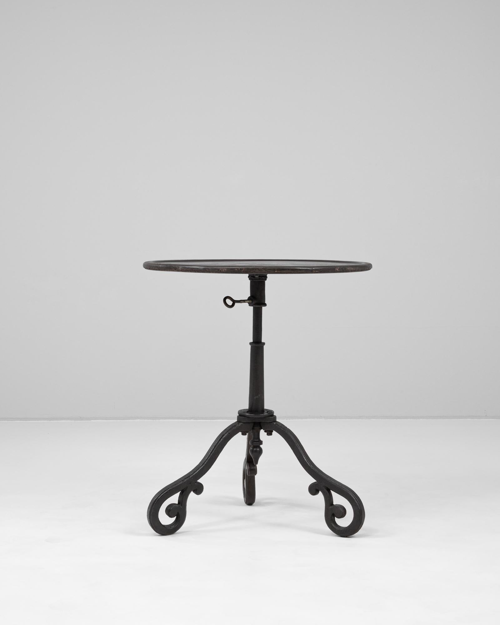 1900s French Iron Side Table In Good Condition For Sale In High Point, NC