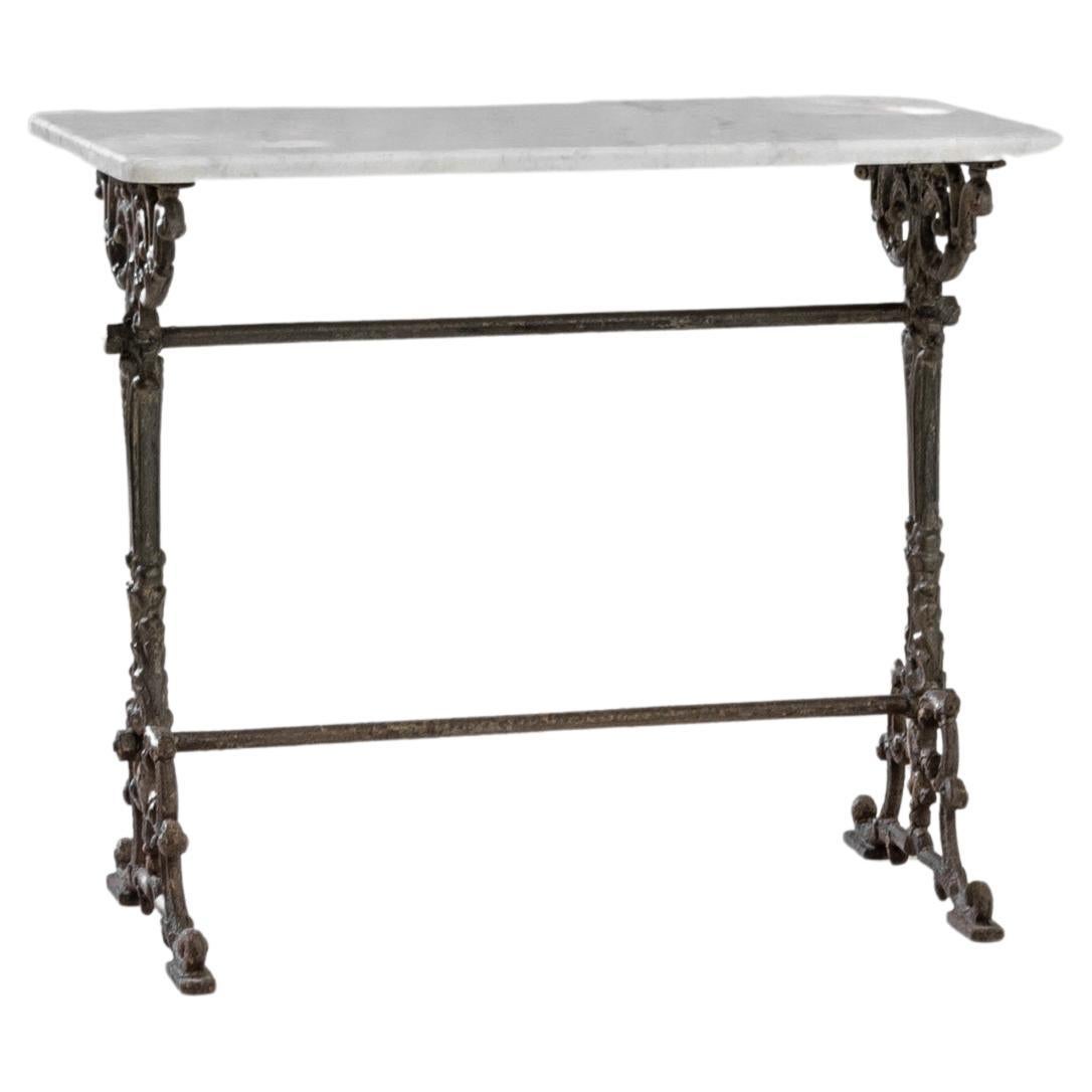 Table française des années 1900 avec plateau en marbre