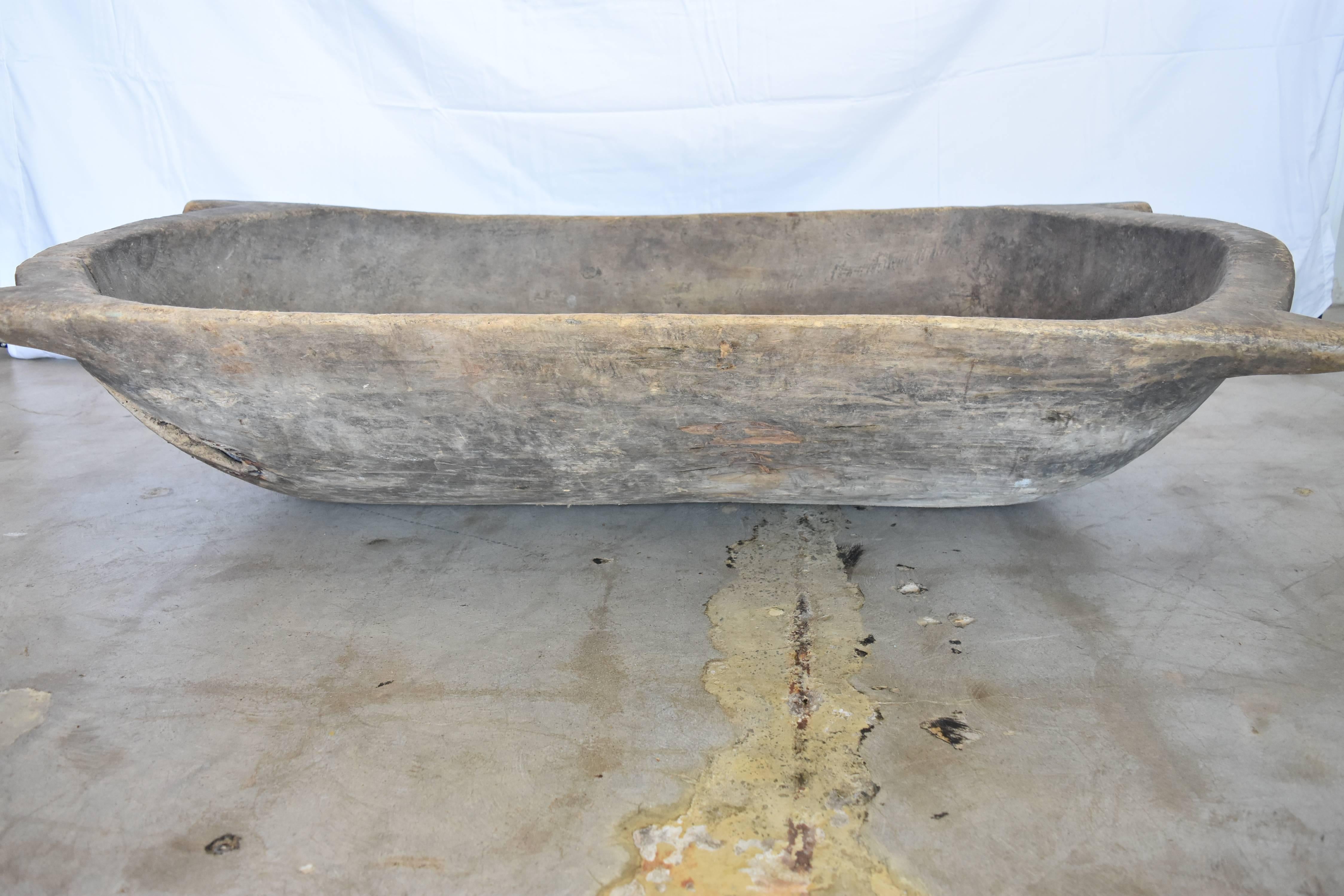 1900s French Large Wooden Trough with Zinc Repair and Handles For Sale 3