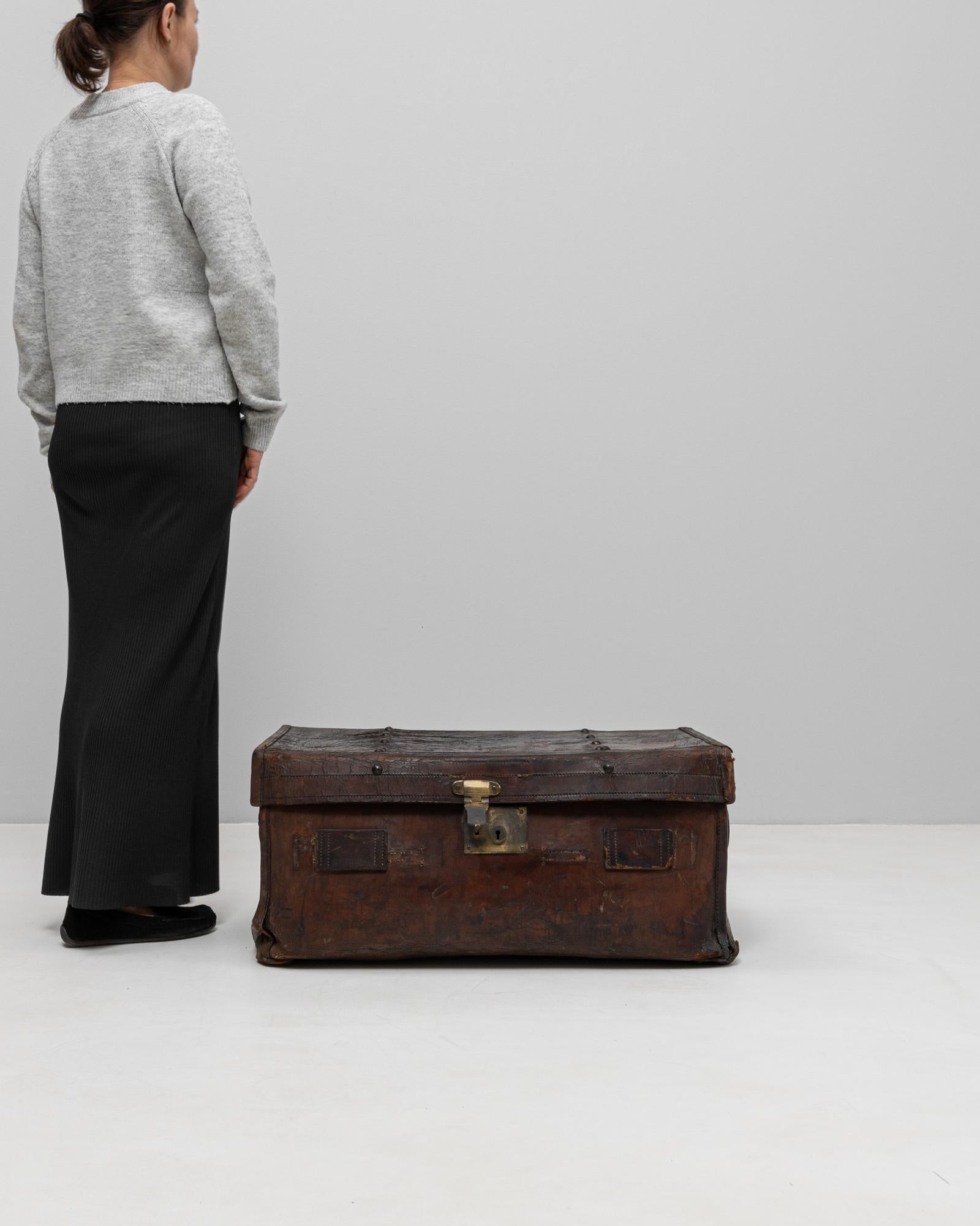 Valigia francese in pelle degli anni '1900 in vendita 1