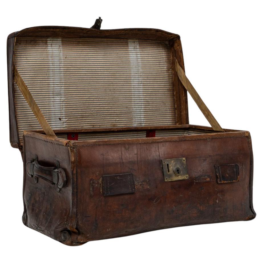 Valigia francese in pelle degli anni
1900