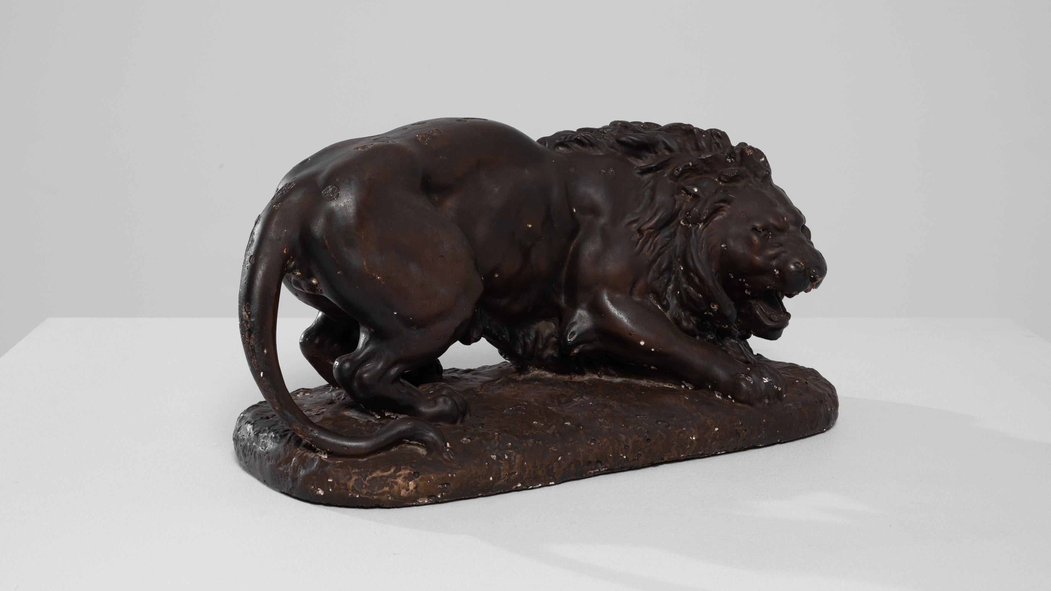 1900s French Lion Plaster Sculpture In Good Condition In High Point, NC