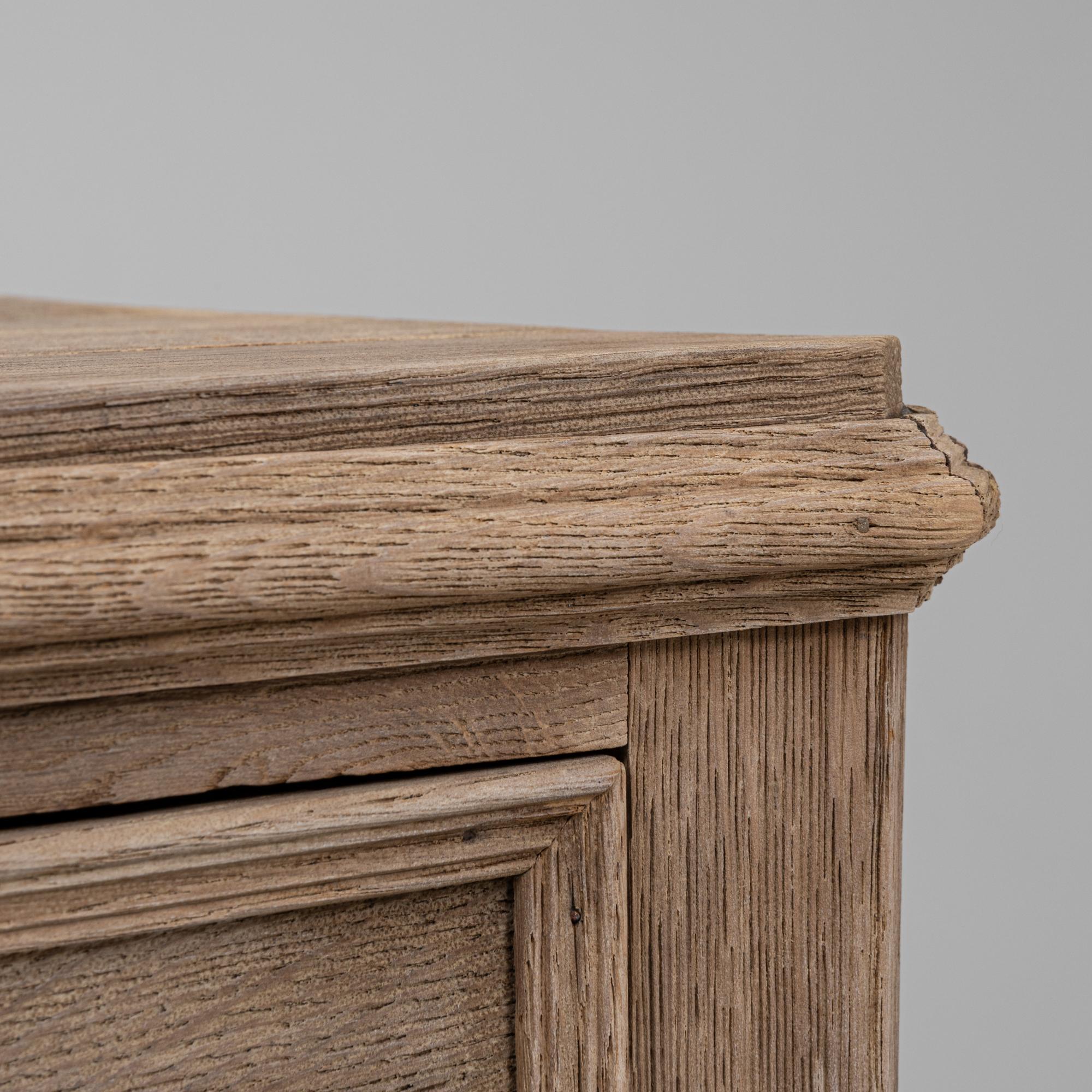 1900s French Louis Philippe Style Oak Buffet For Sale 8