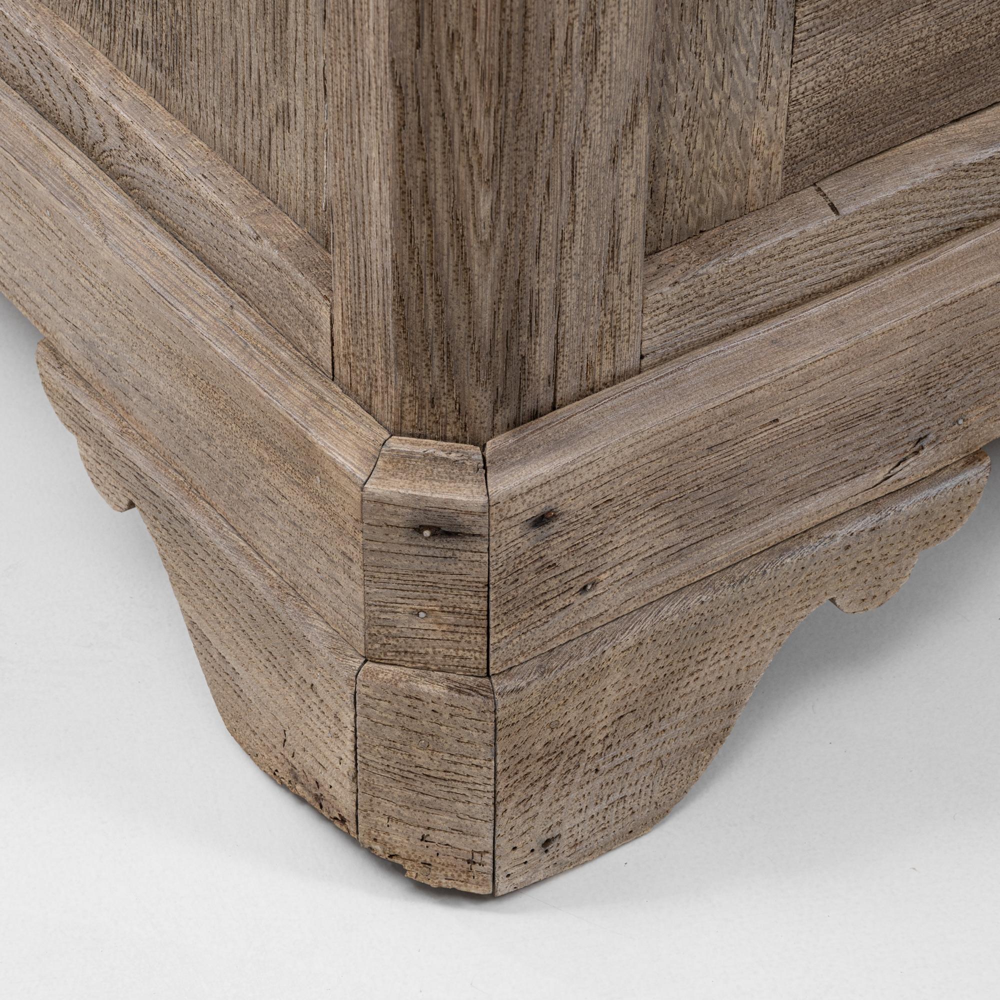 1900s French Louis Philippe Style Oak Buffet For Sale 10