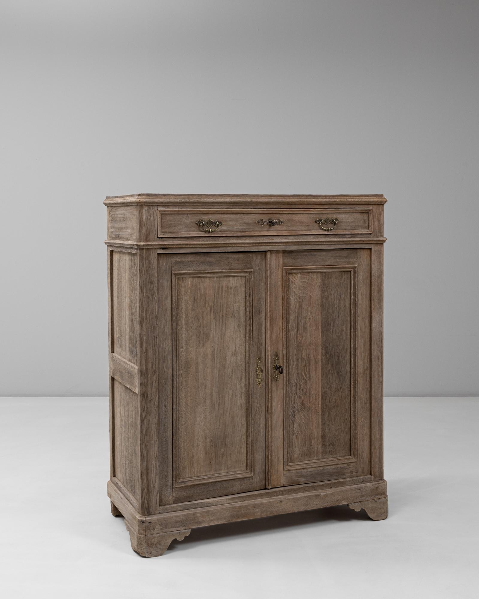 1900s French Louis Philippe Style Oak Buffet For Sale 2