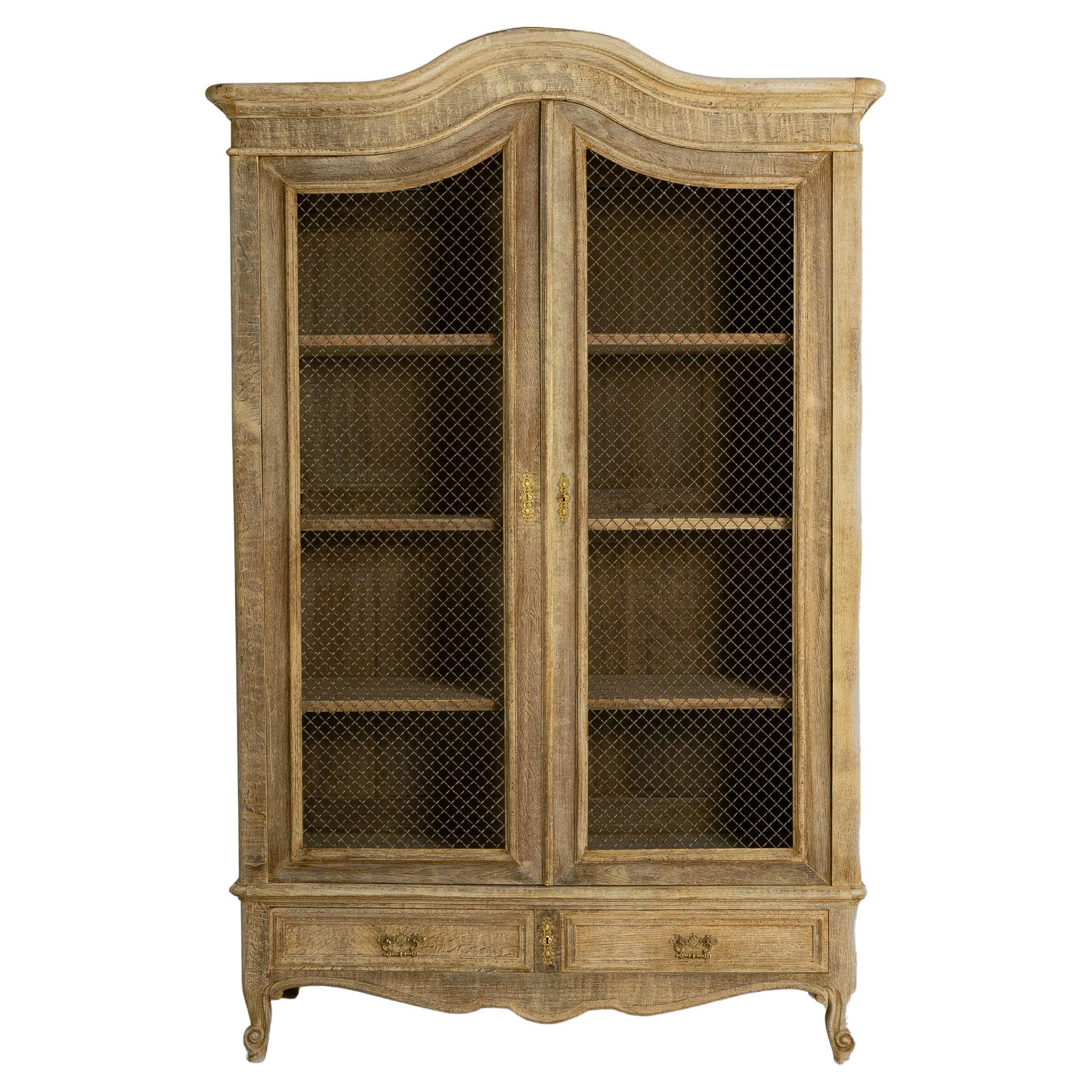 1900s French Louis XV Style Oak Vitrine With Mesh Screens