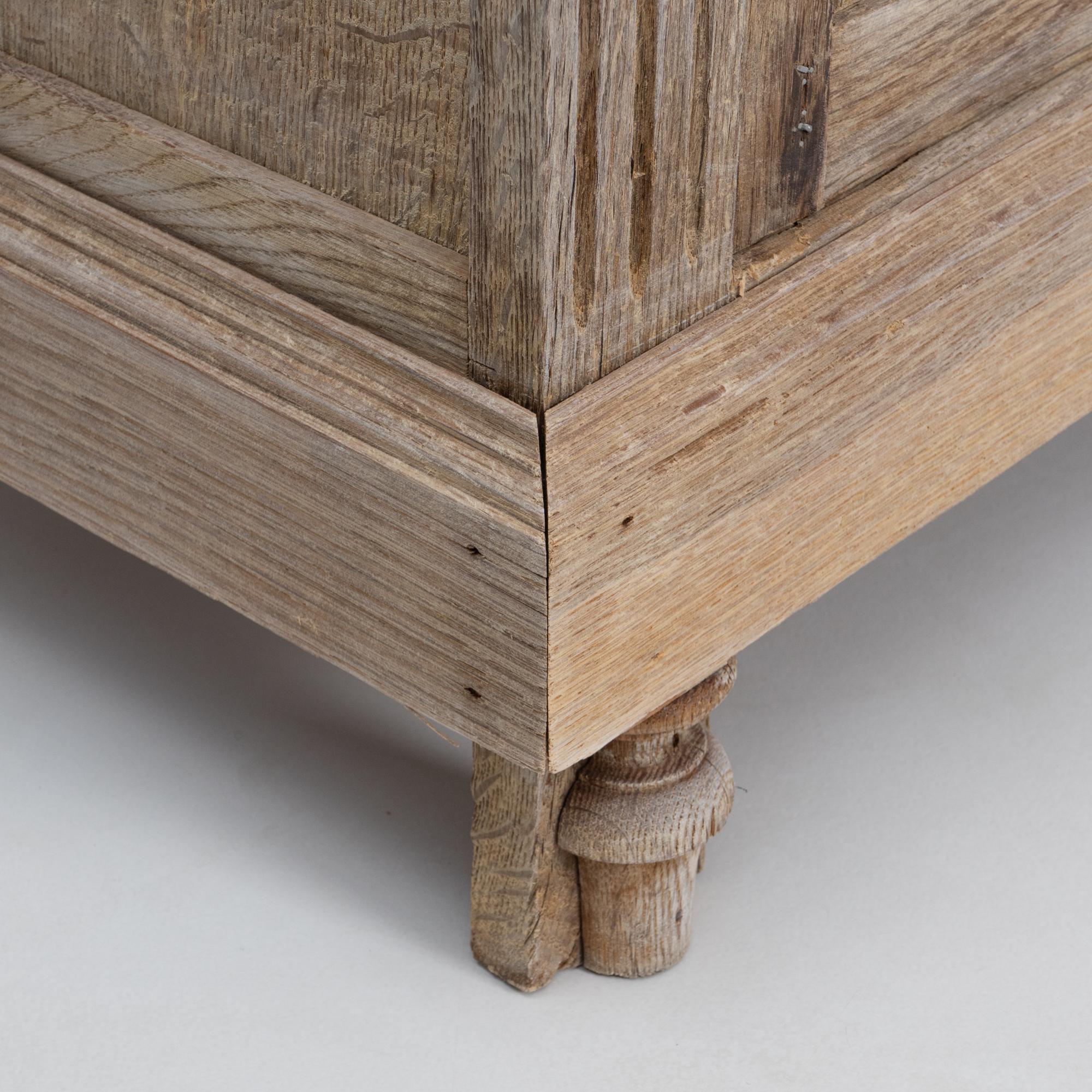 1900s French Louis XVI Oak Buffet im Angebot 5