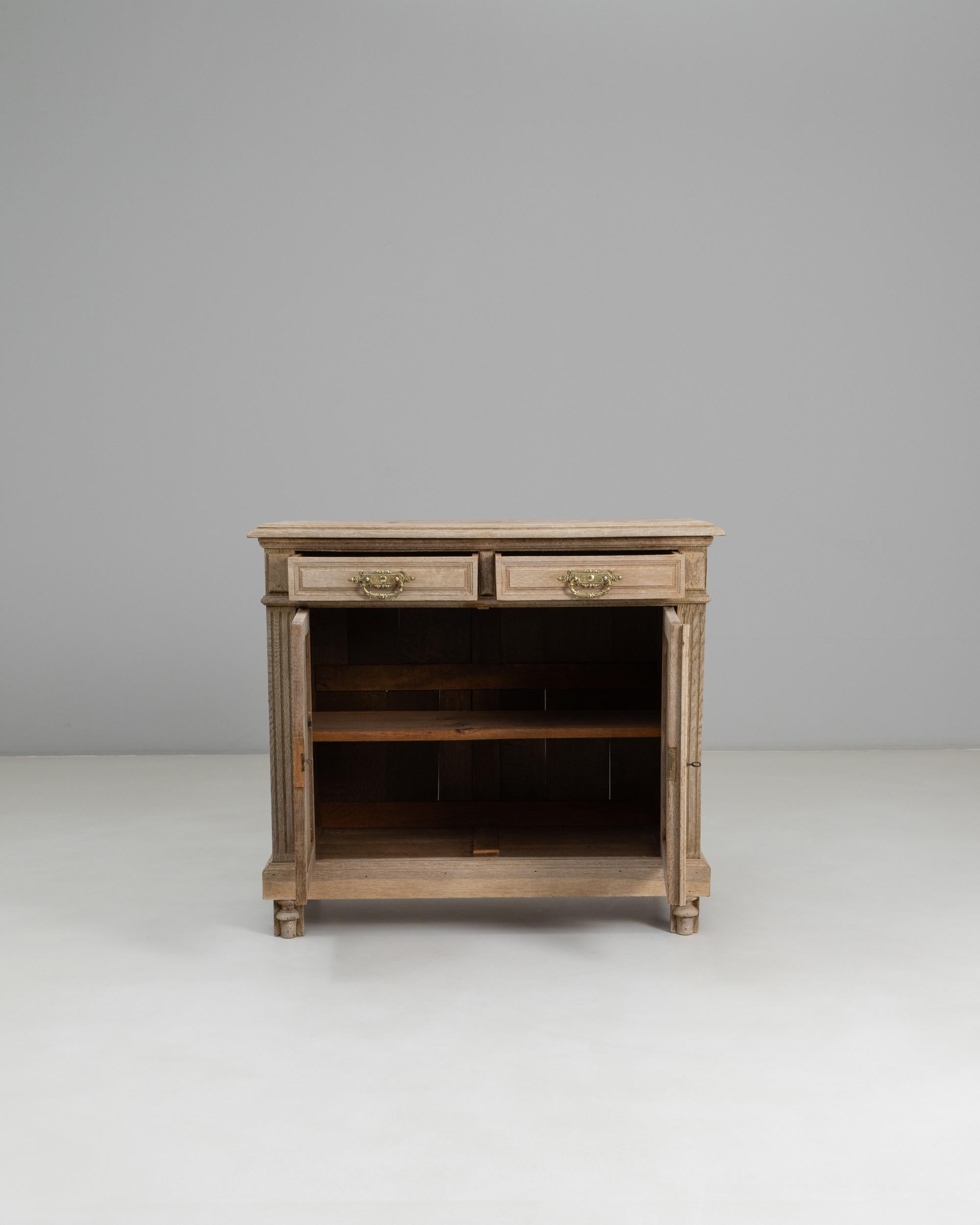 1900s French Louis XVI Oak Buffet (Louis XVI.) im Angebot