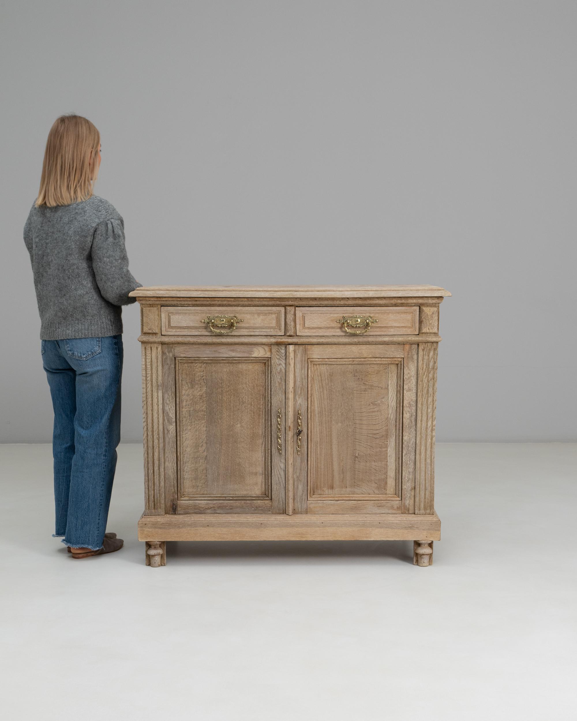 1900s French Louis XVI Oak Buffet (20. Jahrhundert) im Angebot