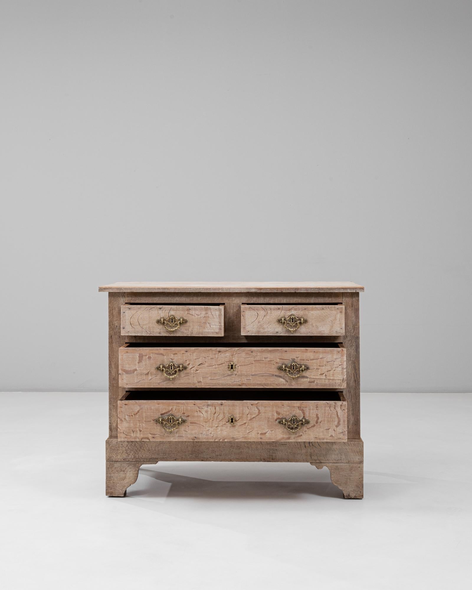 1900s French Louis XVI Oak Chest of Drawers In Good Condition For Sale In High Point, NC