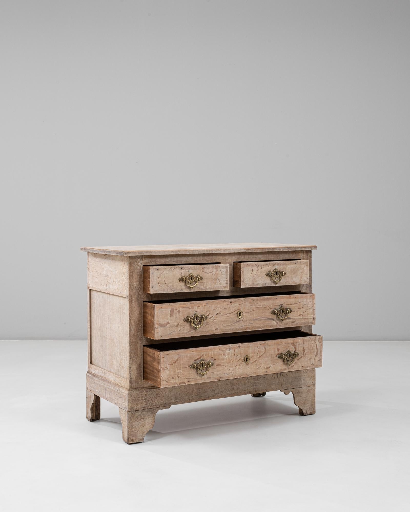 1900s French Louis XVI Oak Chest of Drawers For Sale 2