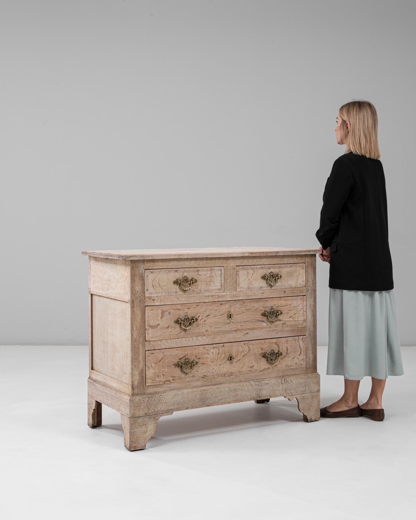 1900s French Louis XVI Oak Chest of Drawers For Sale 3