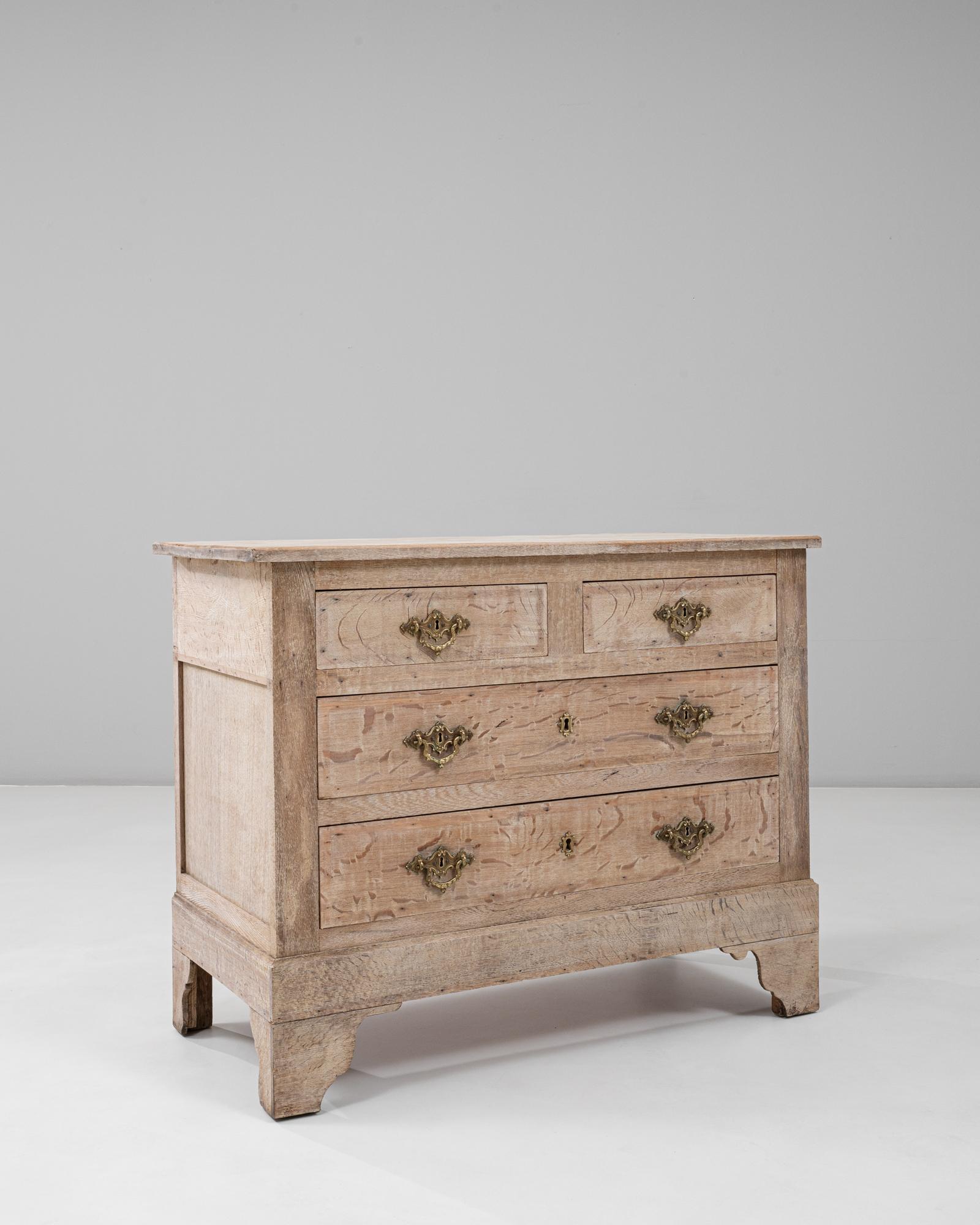 1900s French Louis XVI Oak Chest of Drawers For Sale 4