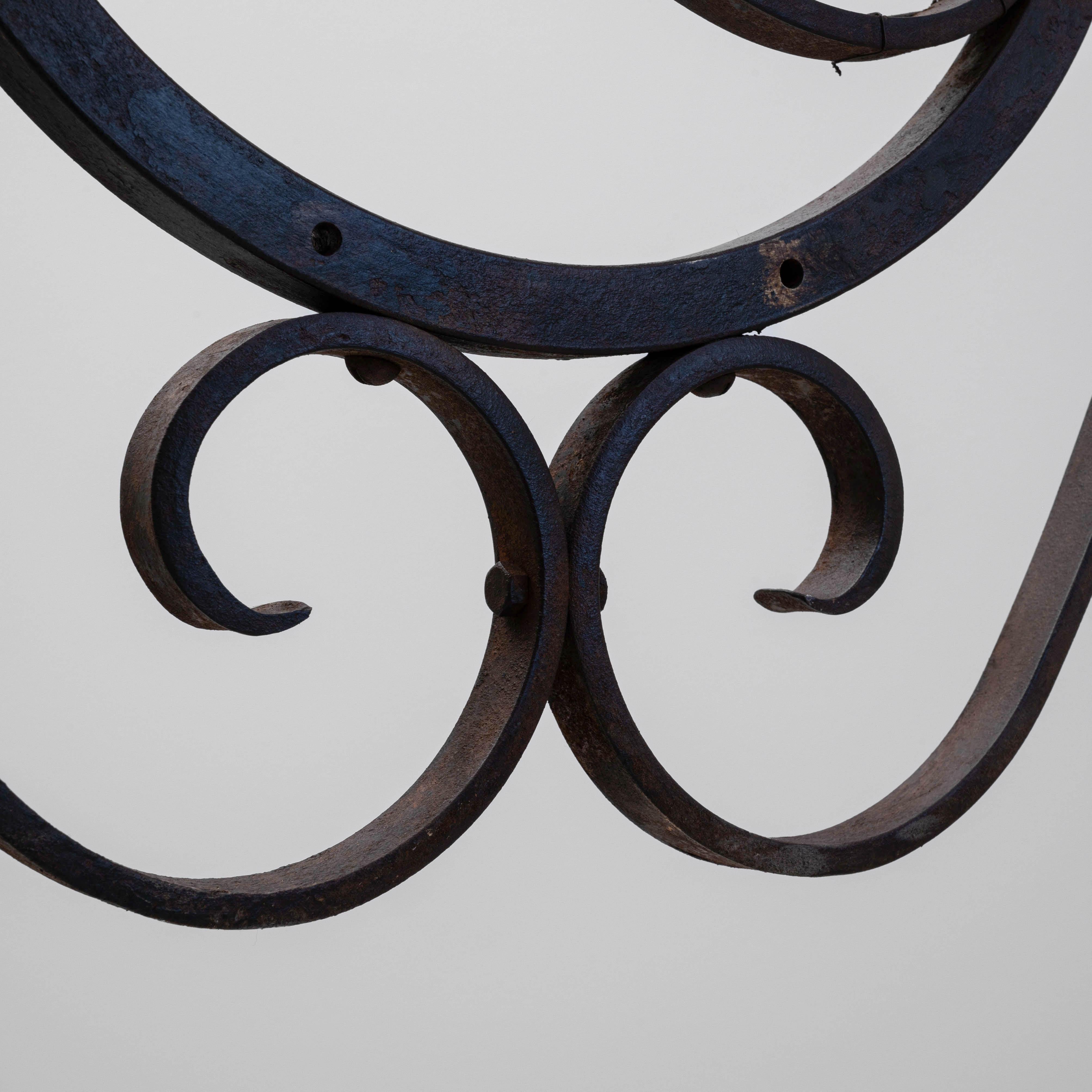 Lampadario francese in metallo del 1900 in vendita 9