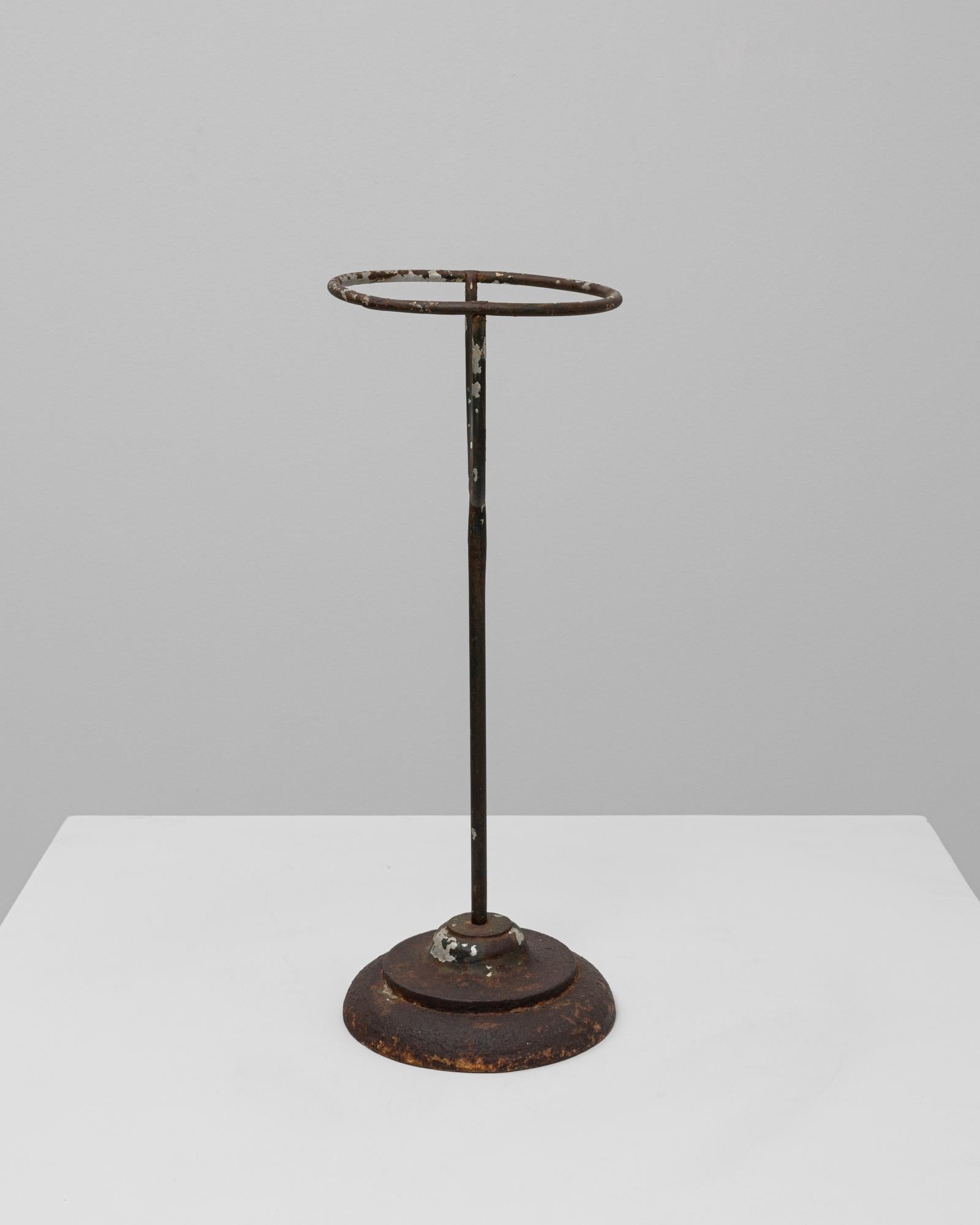 1900er Jahre Französisch Metall Eiskübel Stand im Zustand „Gut“ im Angebot in High Point, NC