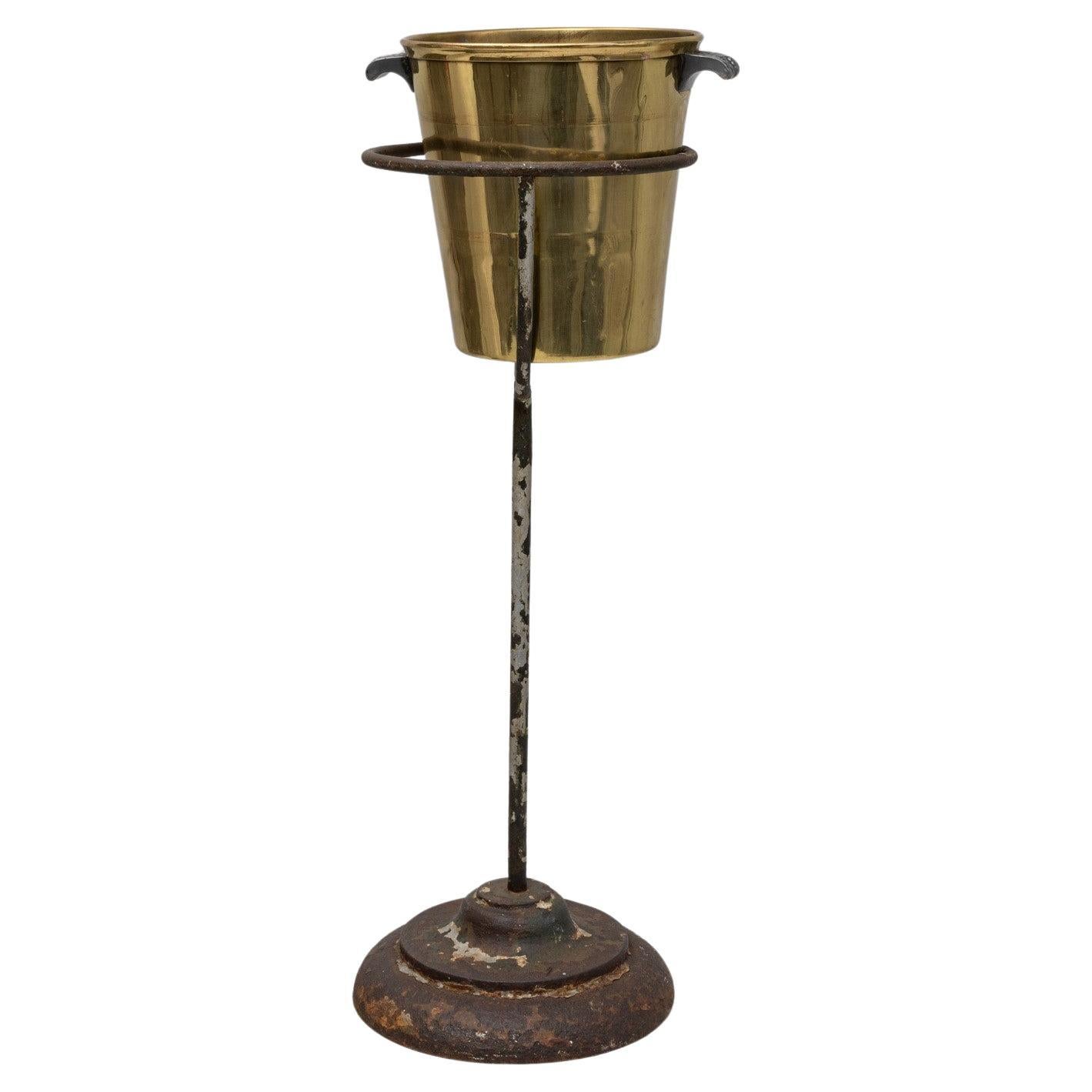 Portabicchieri francese in metallo del 1900