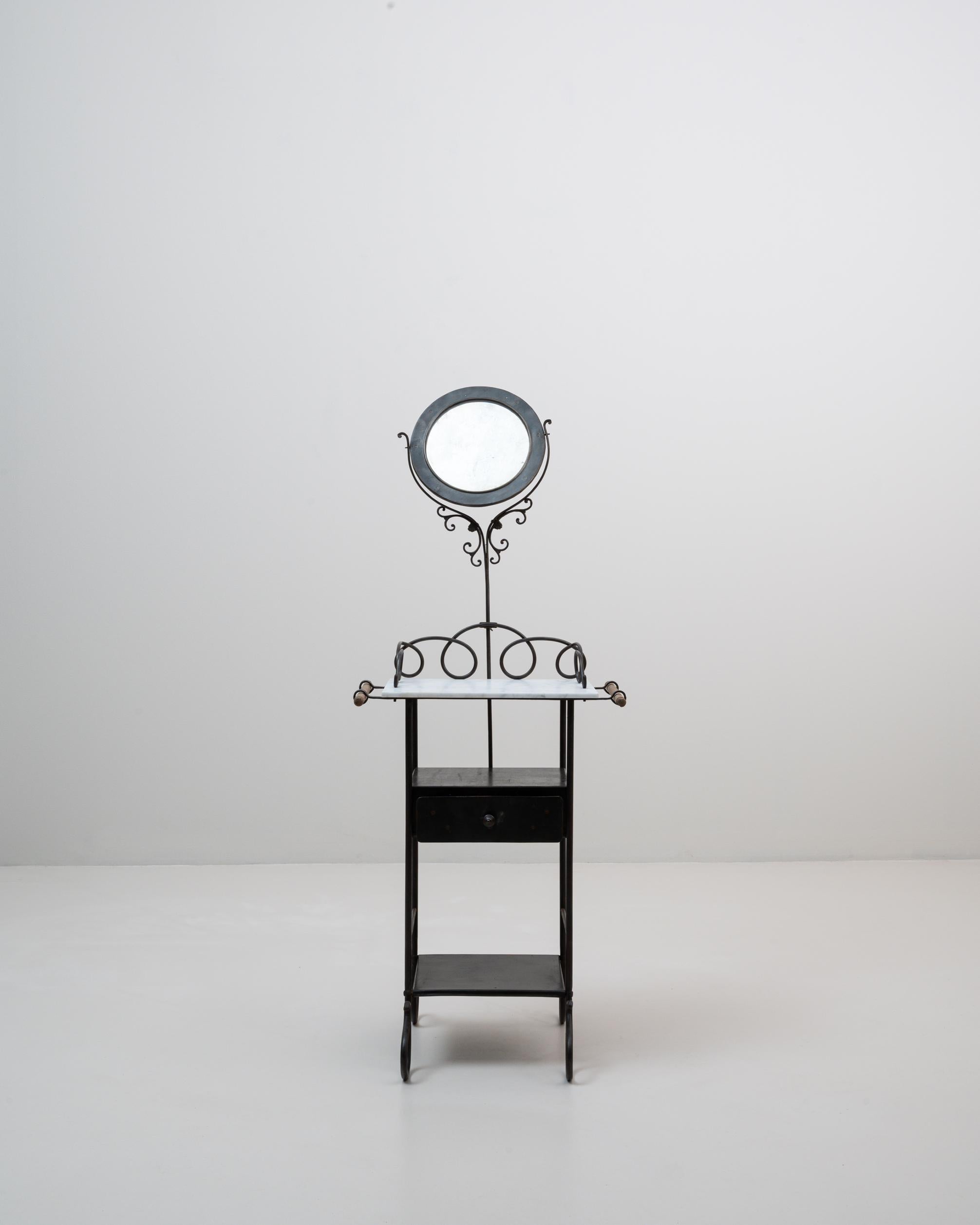 1900s French Metal Vanity With Marble Top and Mirror (Französisch) im Angebot