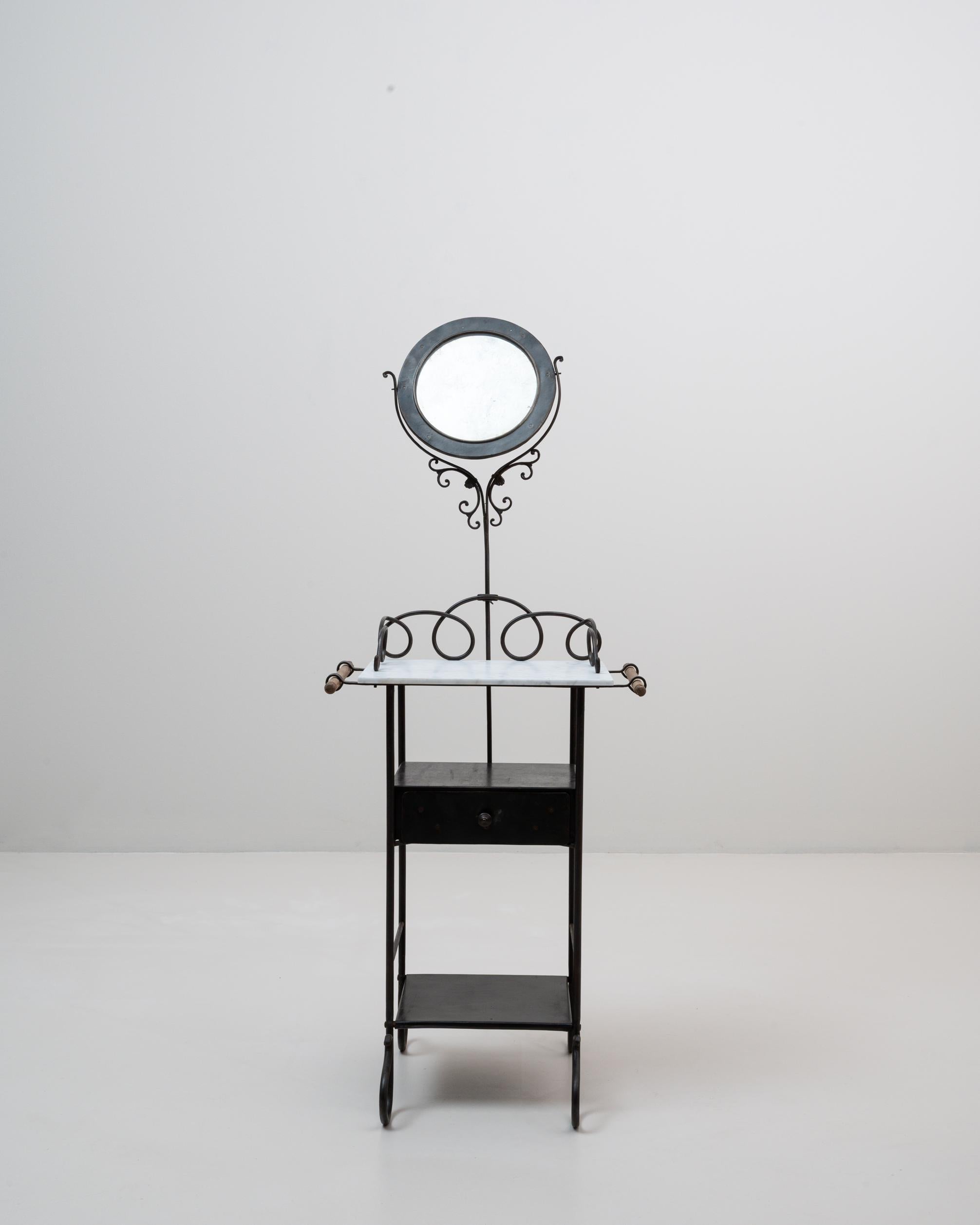 1900s French Metal Vanity With Marble Top and Mirror (20. Jahrhundert) im Angebot