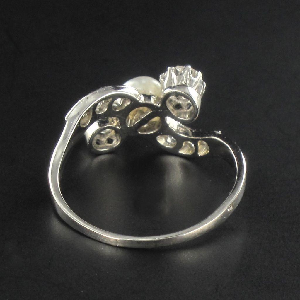 1900er Französisch natürliche Perle Diamanten 18 Karat Gold Ring im Angebot 9