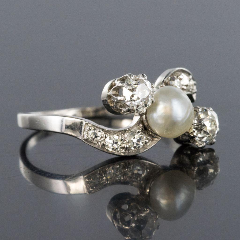1900er Französisch natürliche Perle Diamanten 18 Karat Gold Ring (Brillantschliff) im Angebot