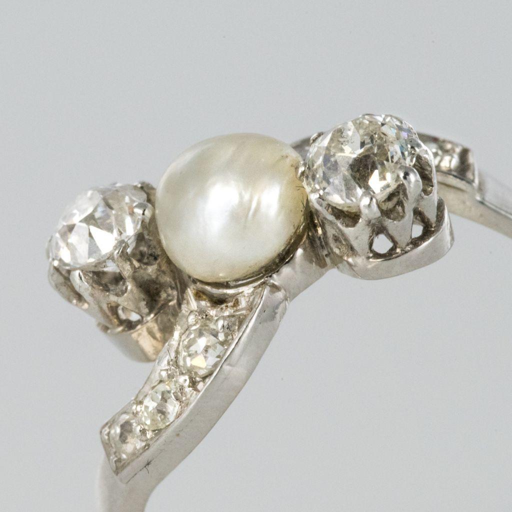 1900er Französisch natürliche Perle Diamanten 18 Karat Gold Ring im Angebot 3