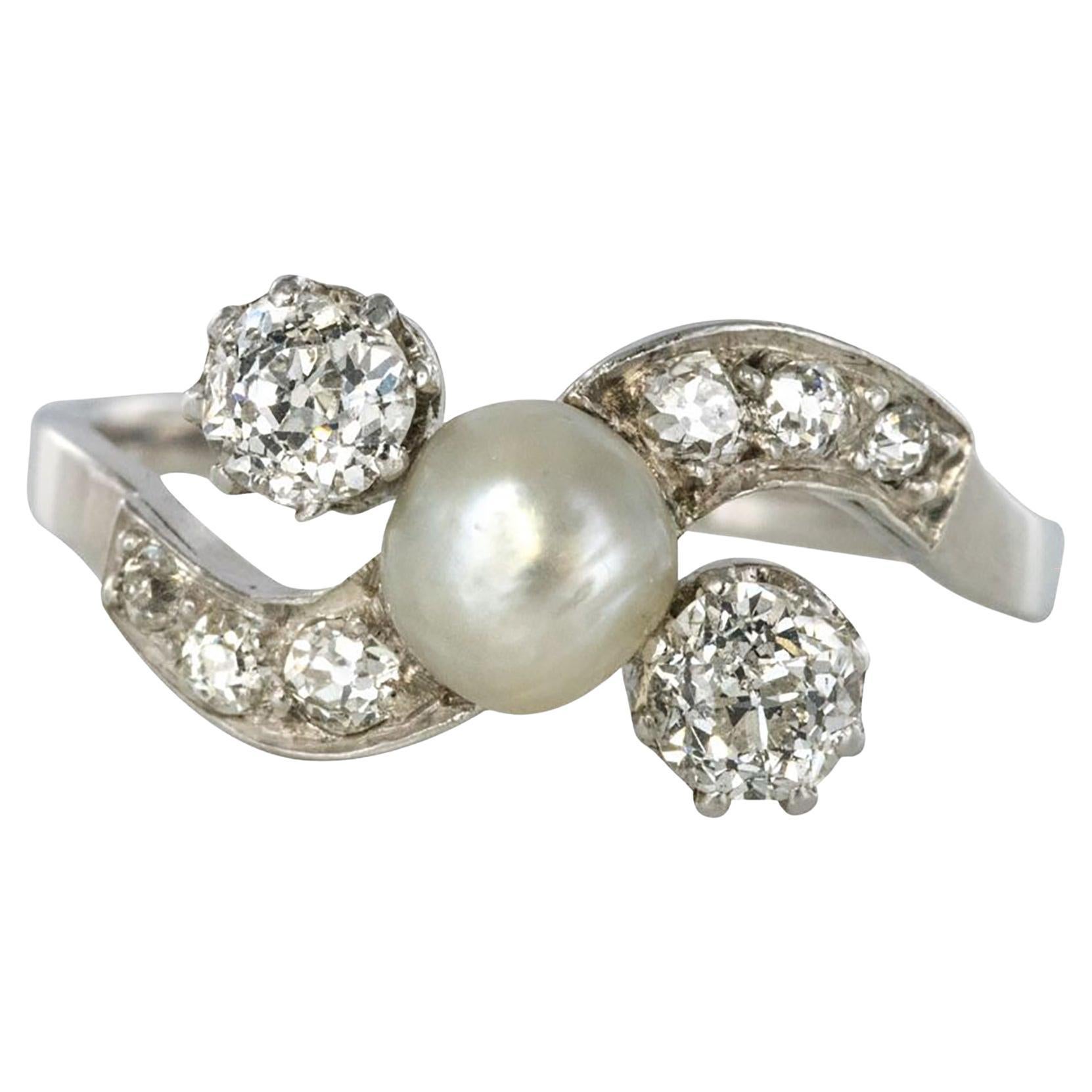 1900s French Natural Pearl Diamonds 18 Karat Gold Ring