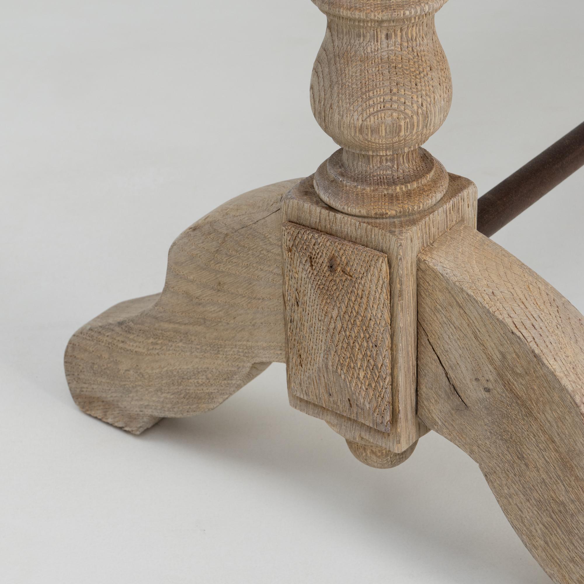 1900s French Oak Bistro Table For Sale 5