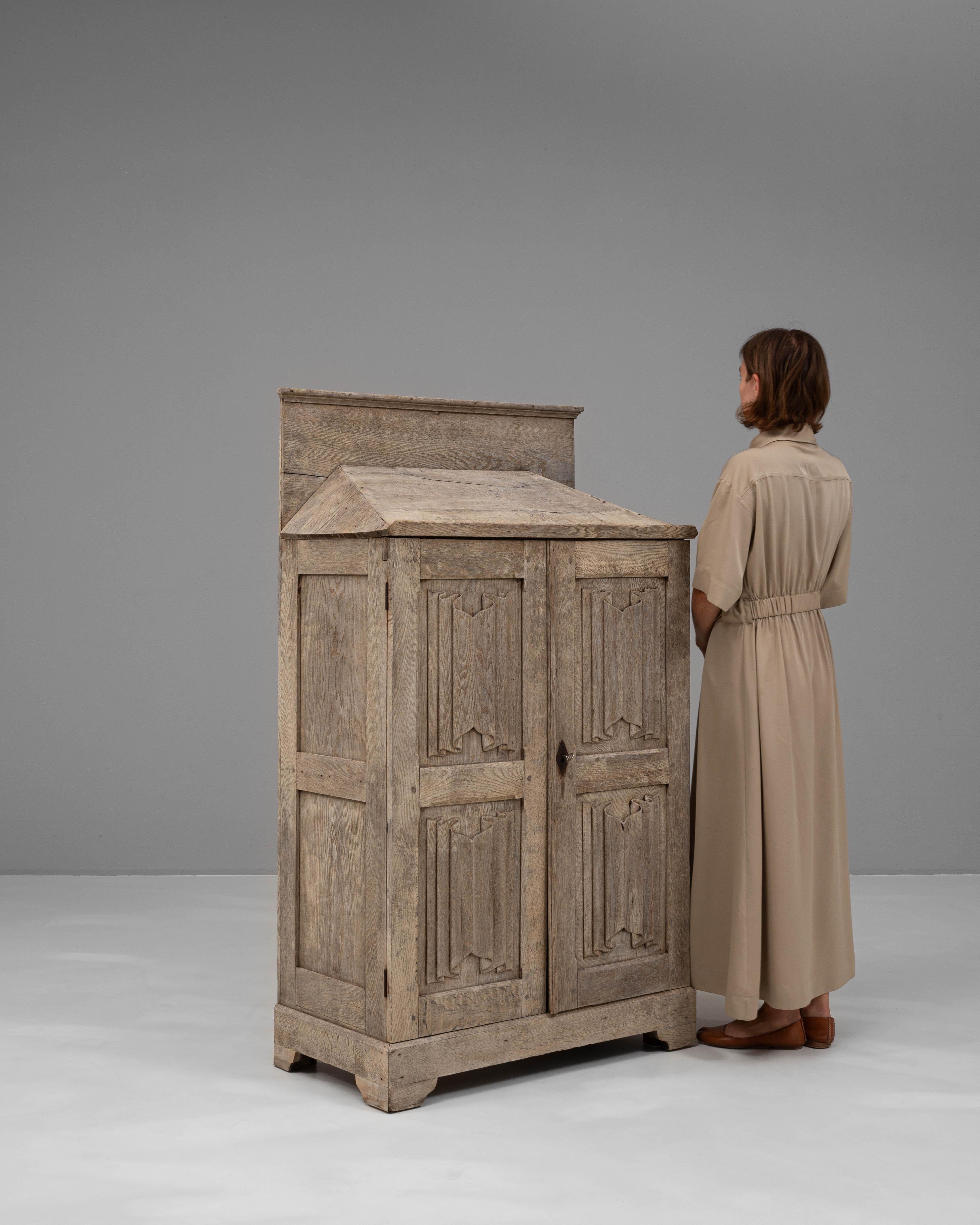 Buffet in Oak francese del 1900 in vendita 1