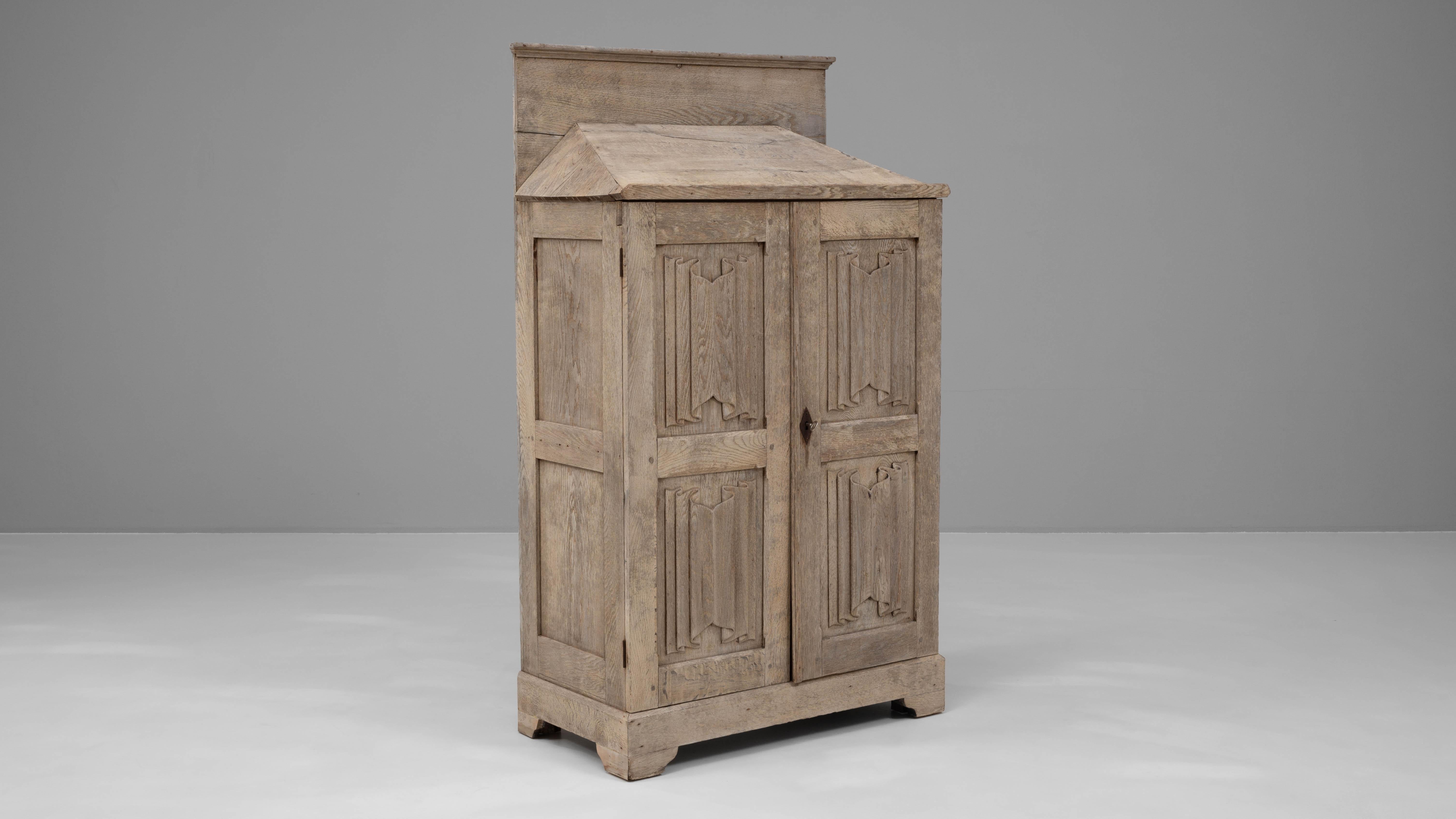 Buffet in Oak francese del 1900 in vendita 2