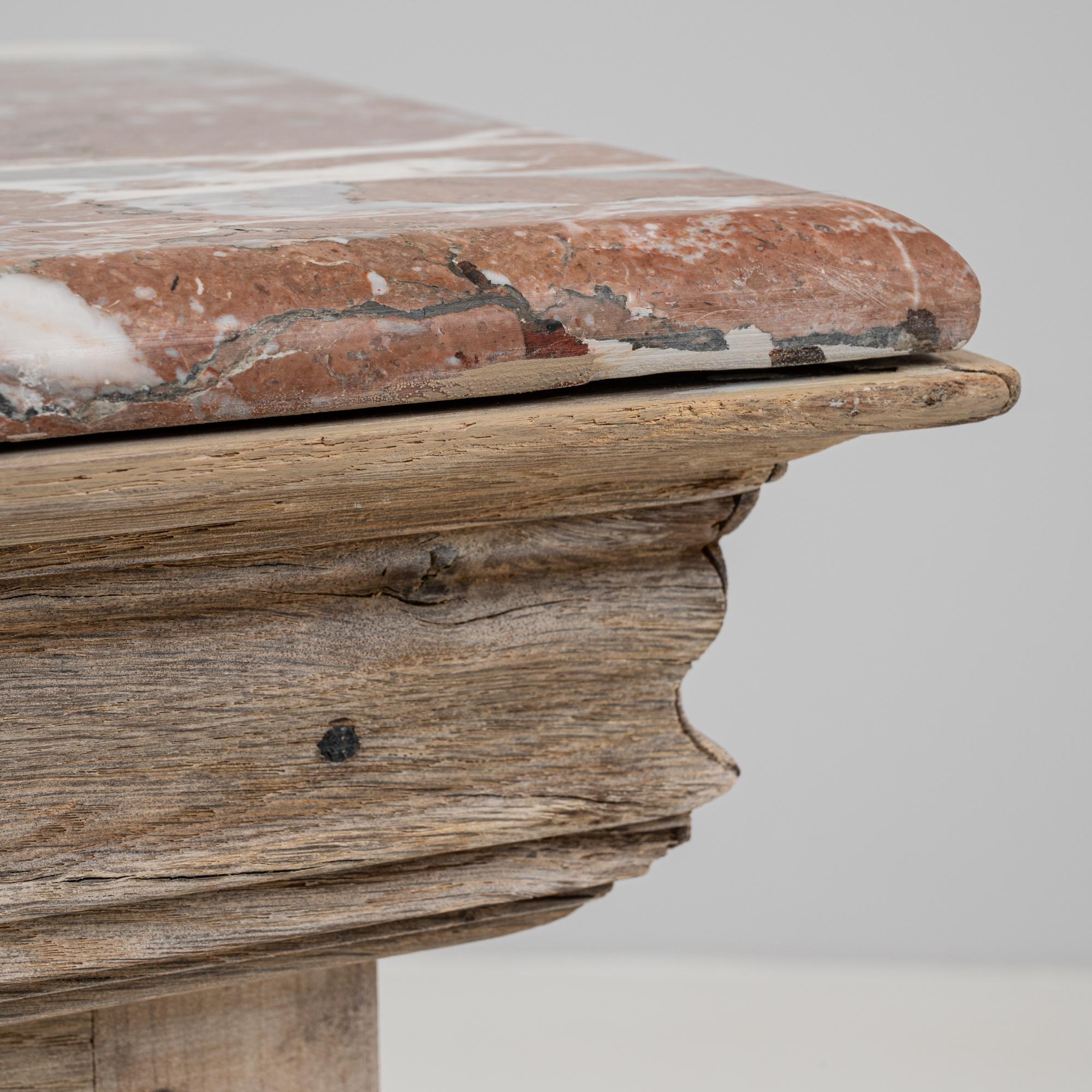 1900s French Oak Buffet With Marble Top en venta 4