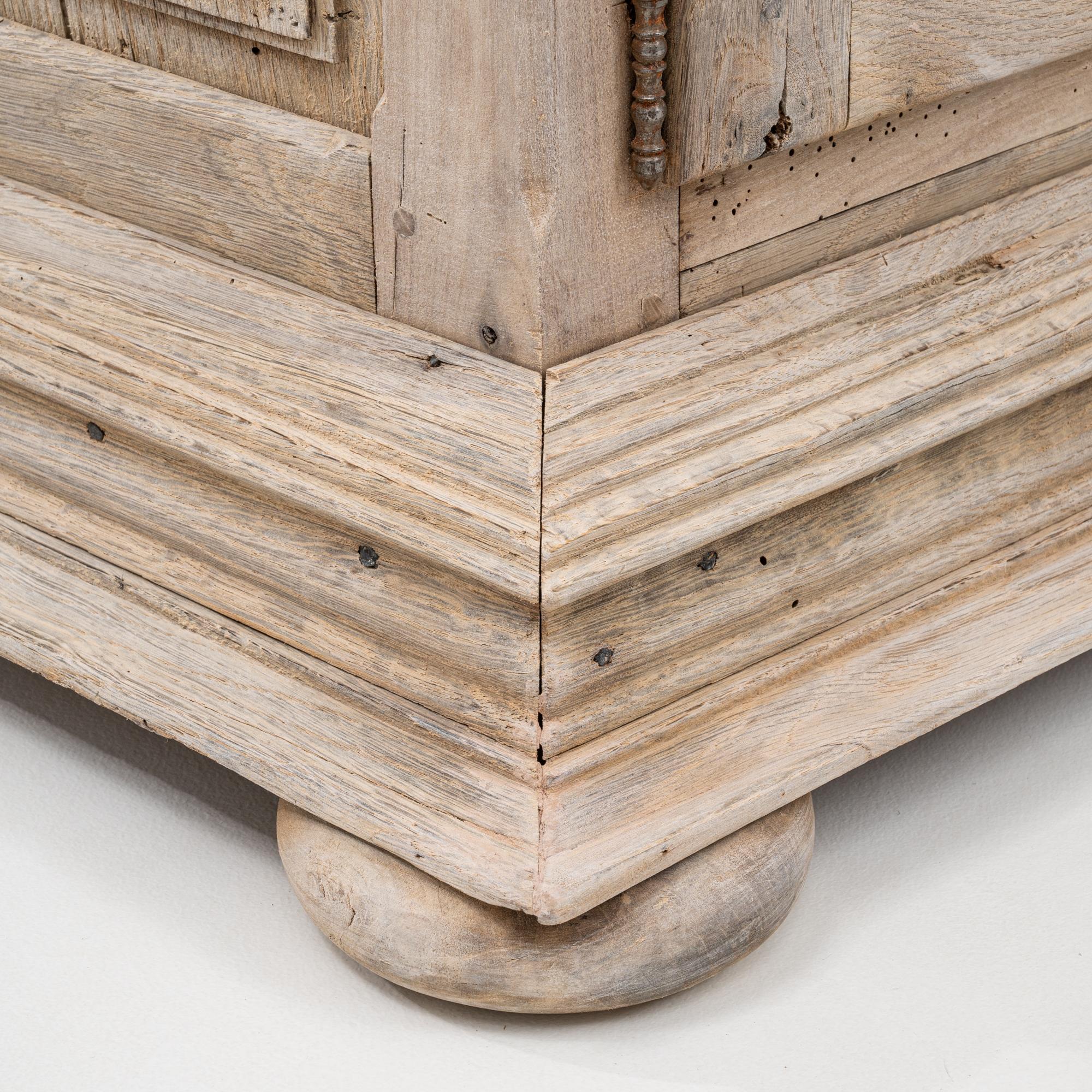 1900s French Oak Buffet With Marble Top en venta 5