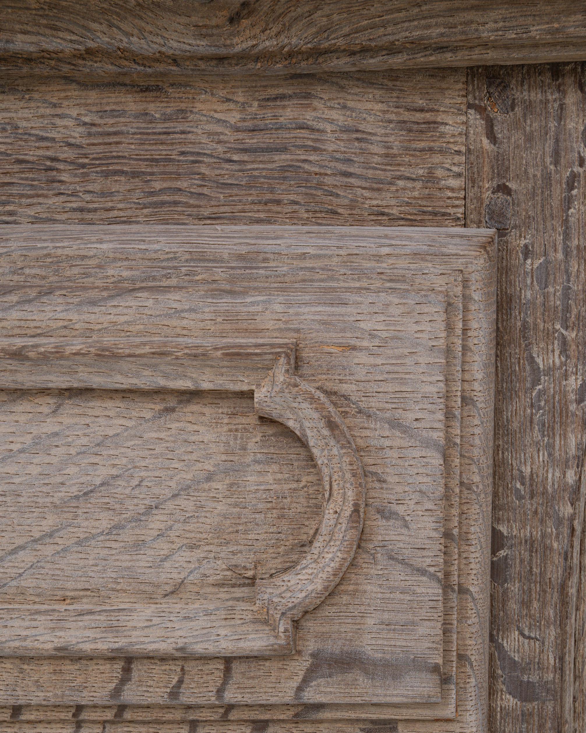 Buffet in Oak francese del 1900 con anta a pannelli in vendita 4