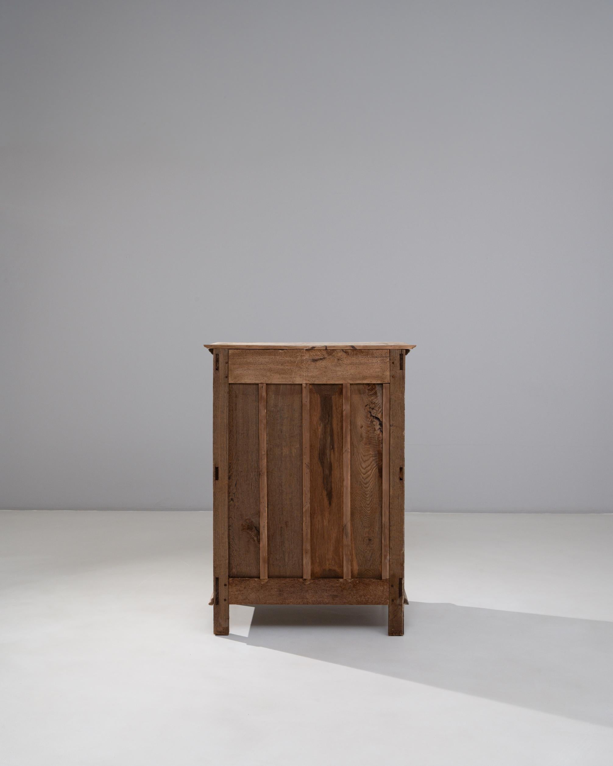 Buffet in Oak francese del 1900 con anta a pannelli in vendita 6