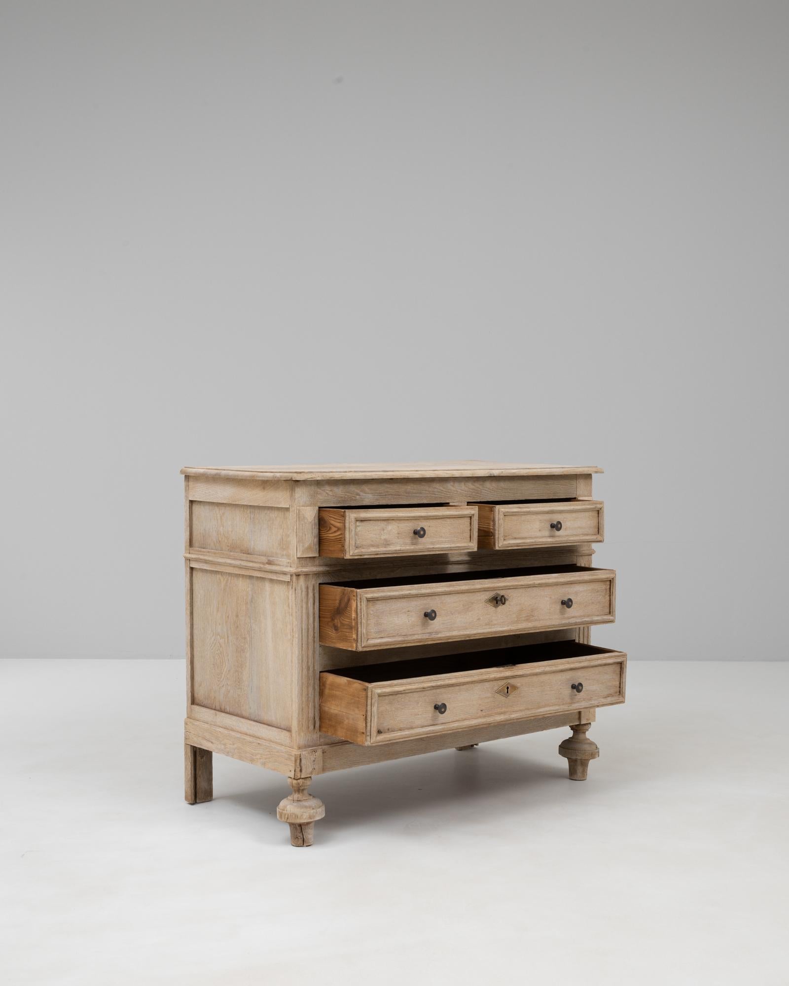 Cassettiera francese del 1900 in Oak in vendita 1