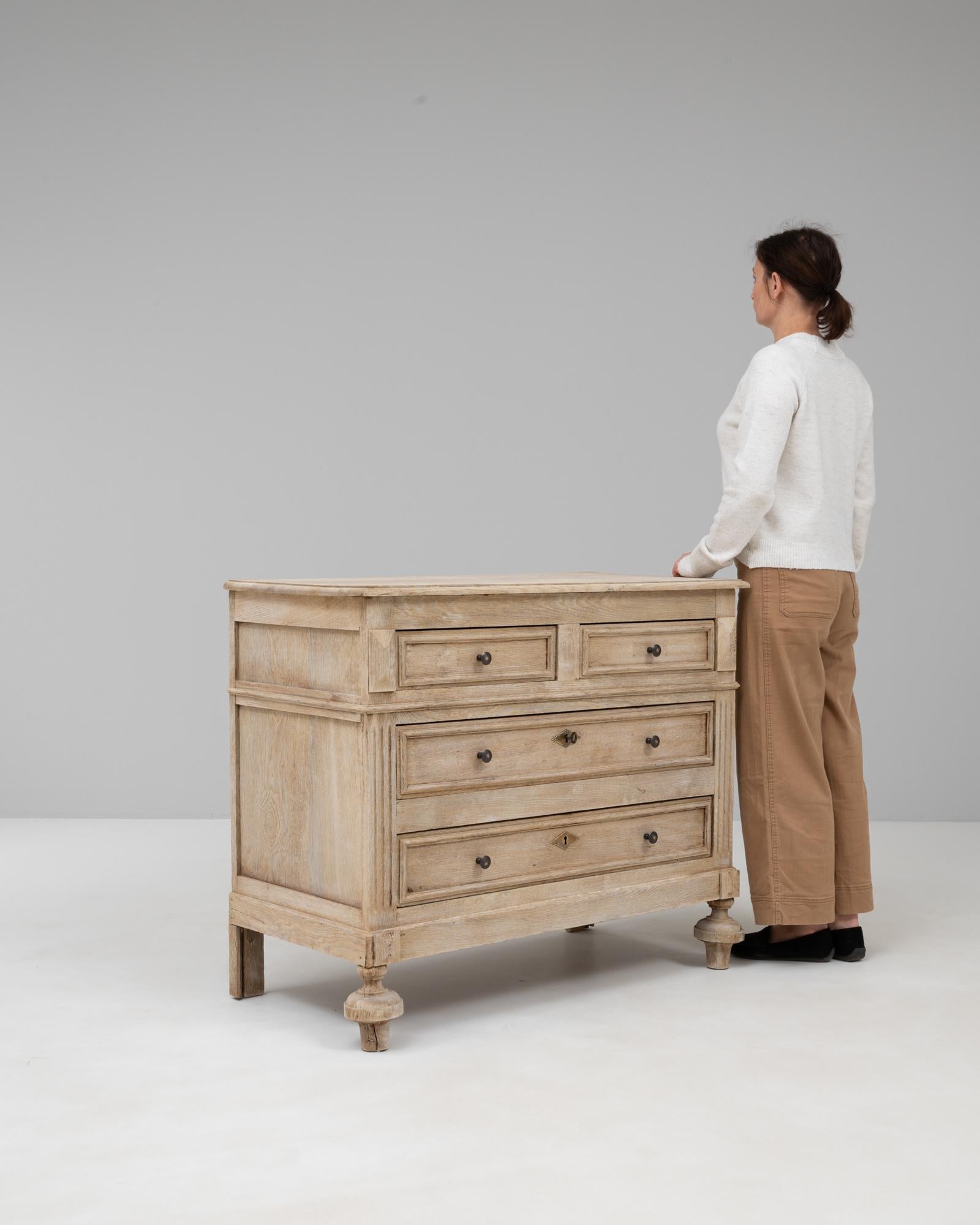 Cassettiera francese del 1900 in Oak in vendita 2