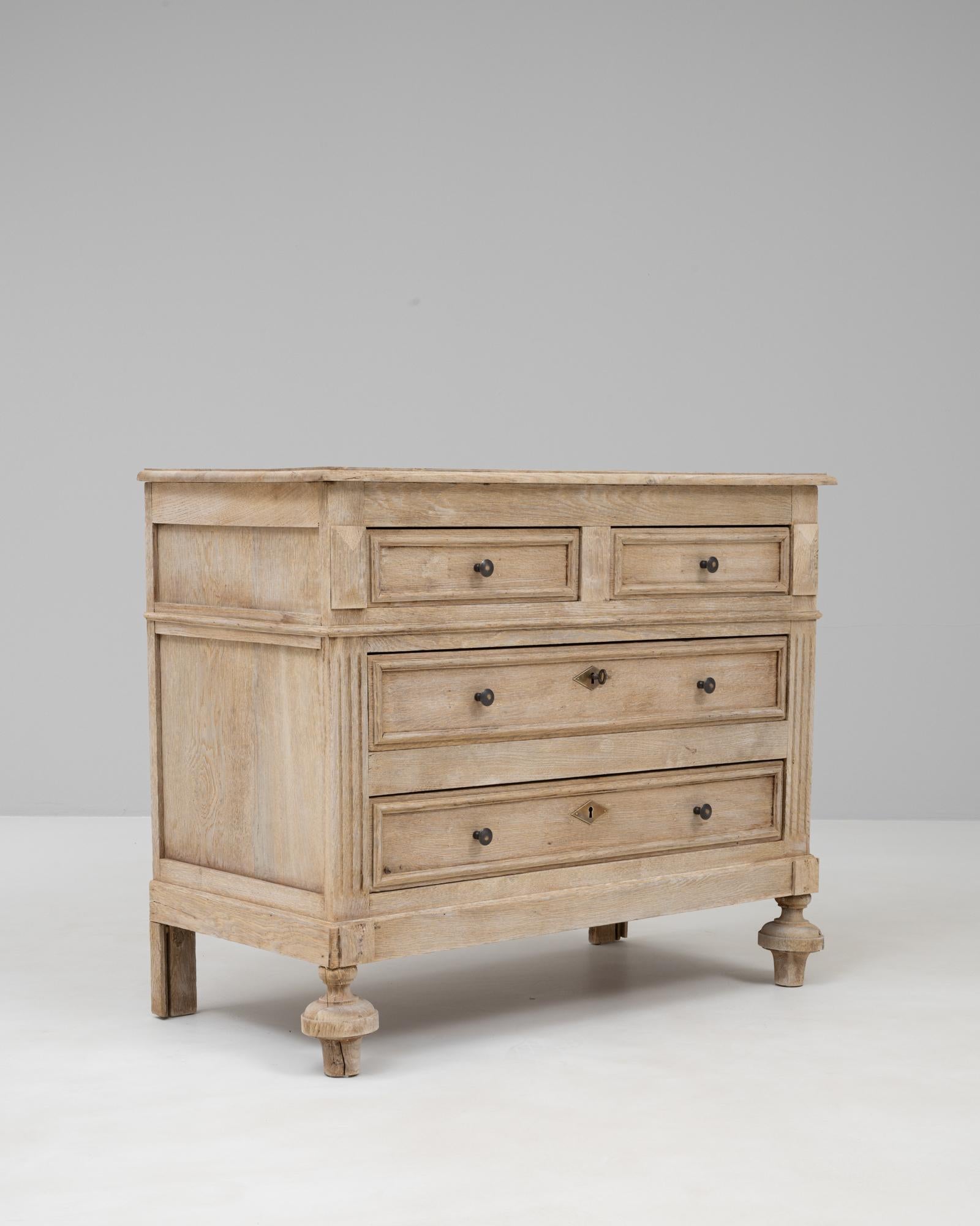 Cassettiera francese del 1900 in Oak in vendita 3