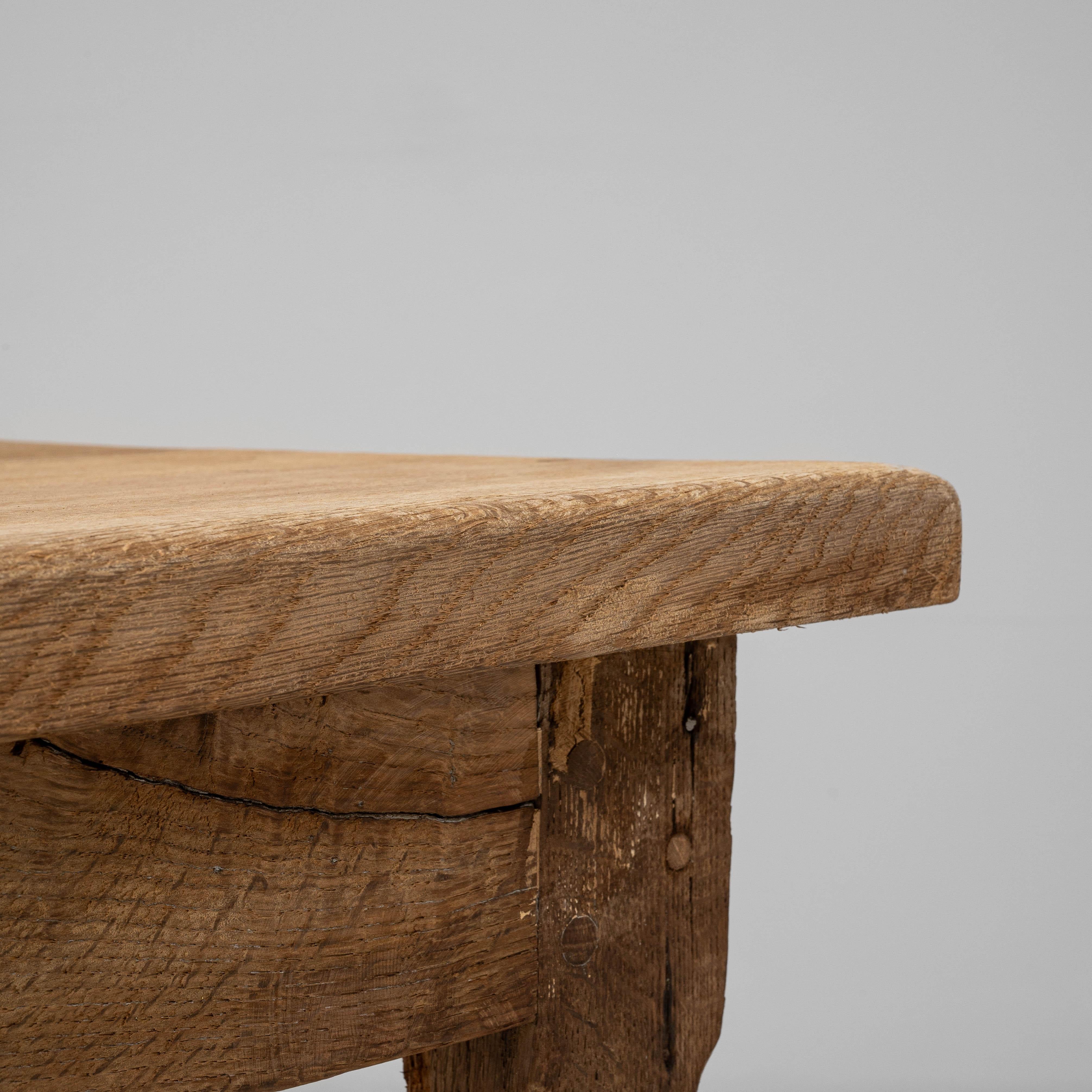 Français Table de salle à manger en Oak français des années 1900 en vente