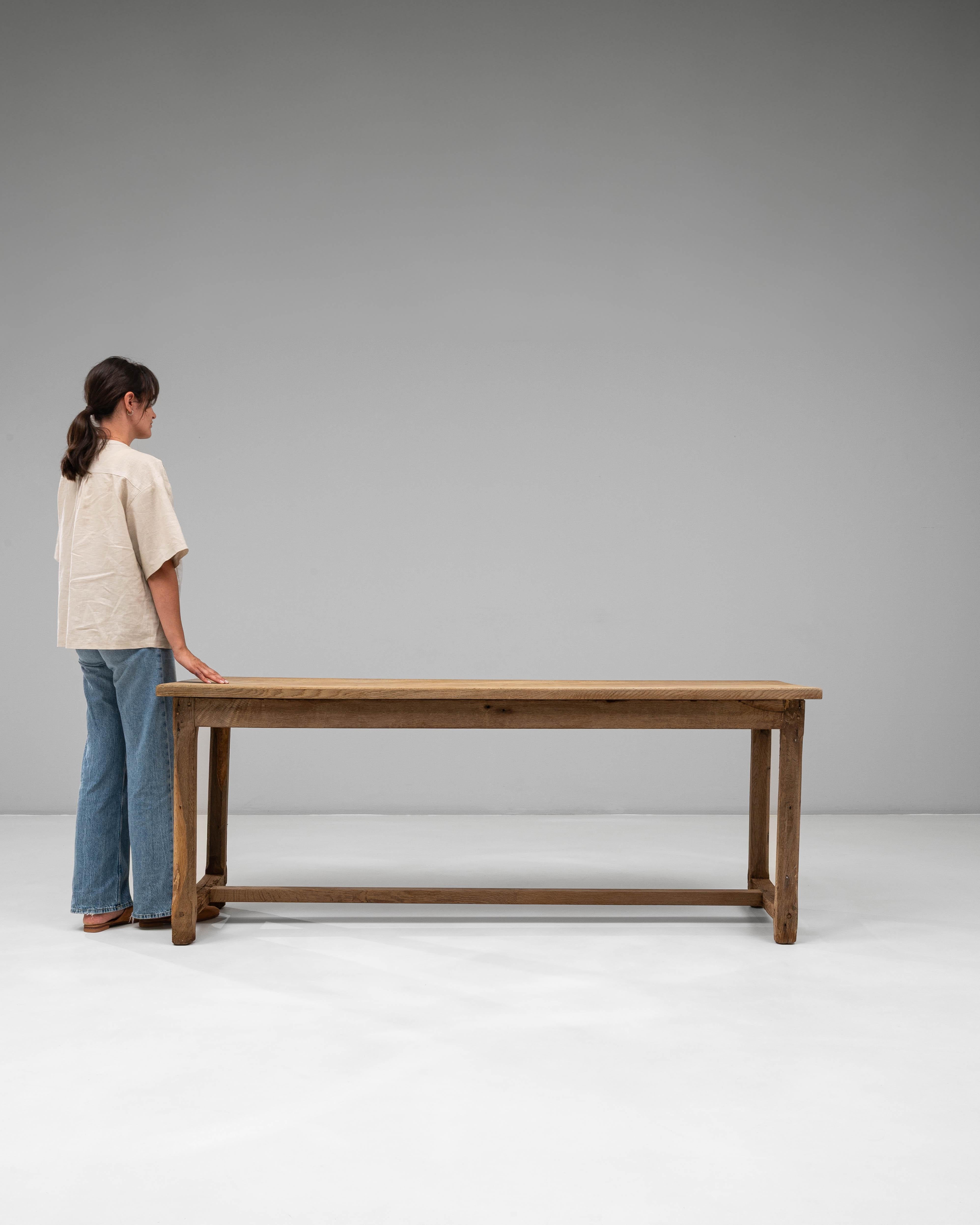 20ième siècle Table de salle à manger en Oak français des années 1900 en vente