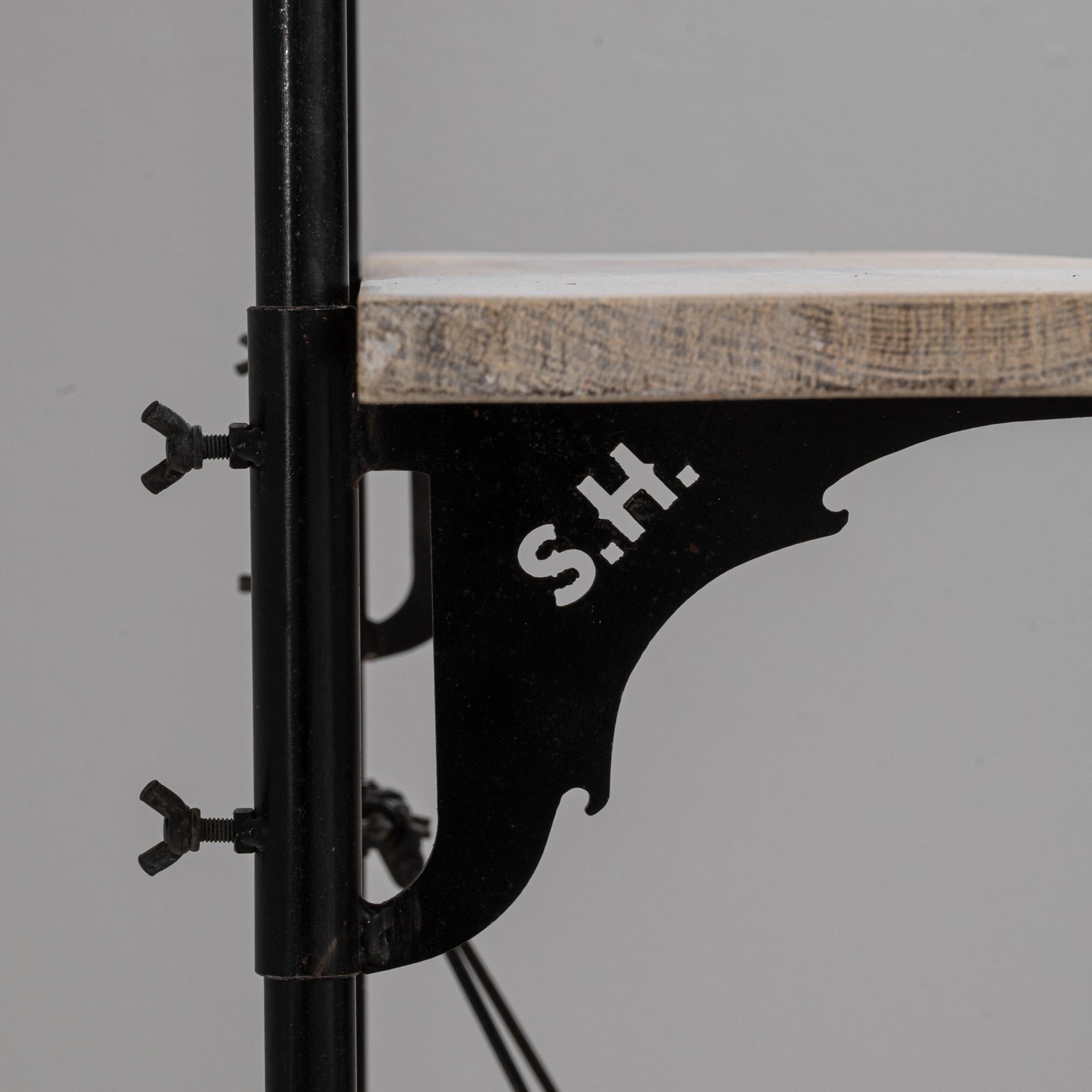 Mobile da esposizione in Oak francese degli anni '1900 in vendita 8