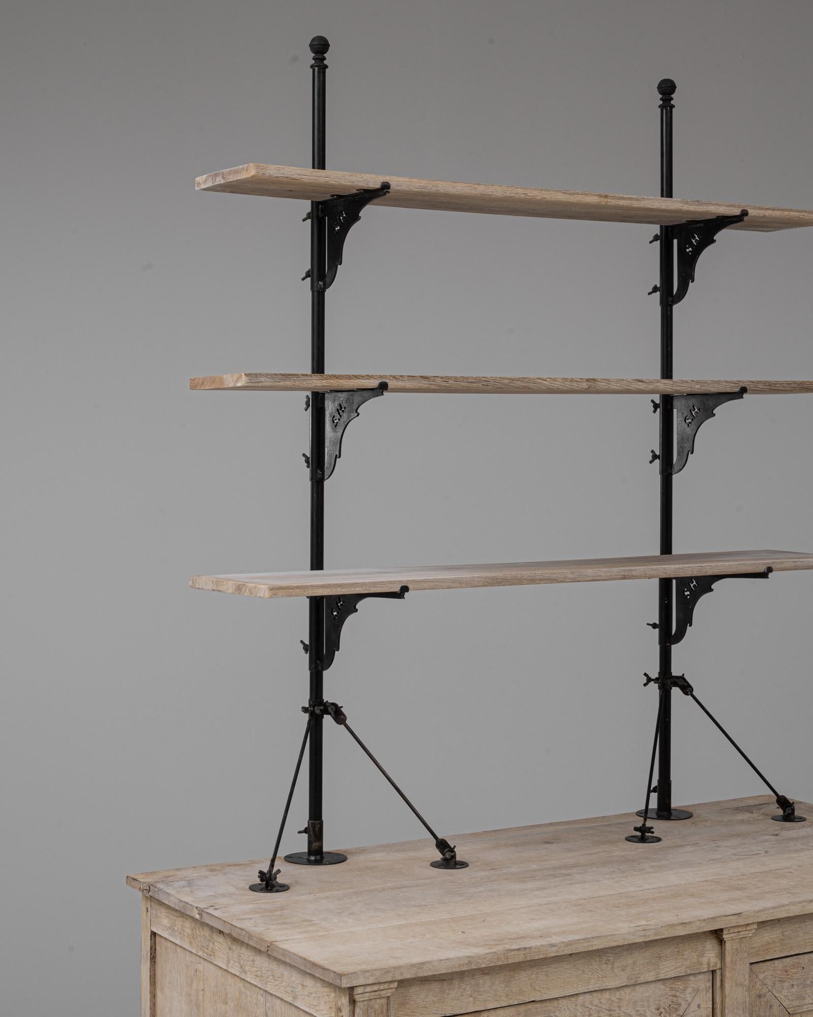 Mobile da esposizione in Oak francese degli anni '1900 in vendita 2