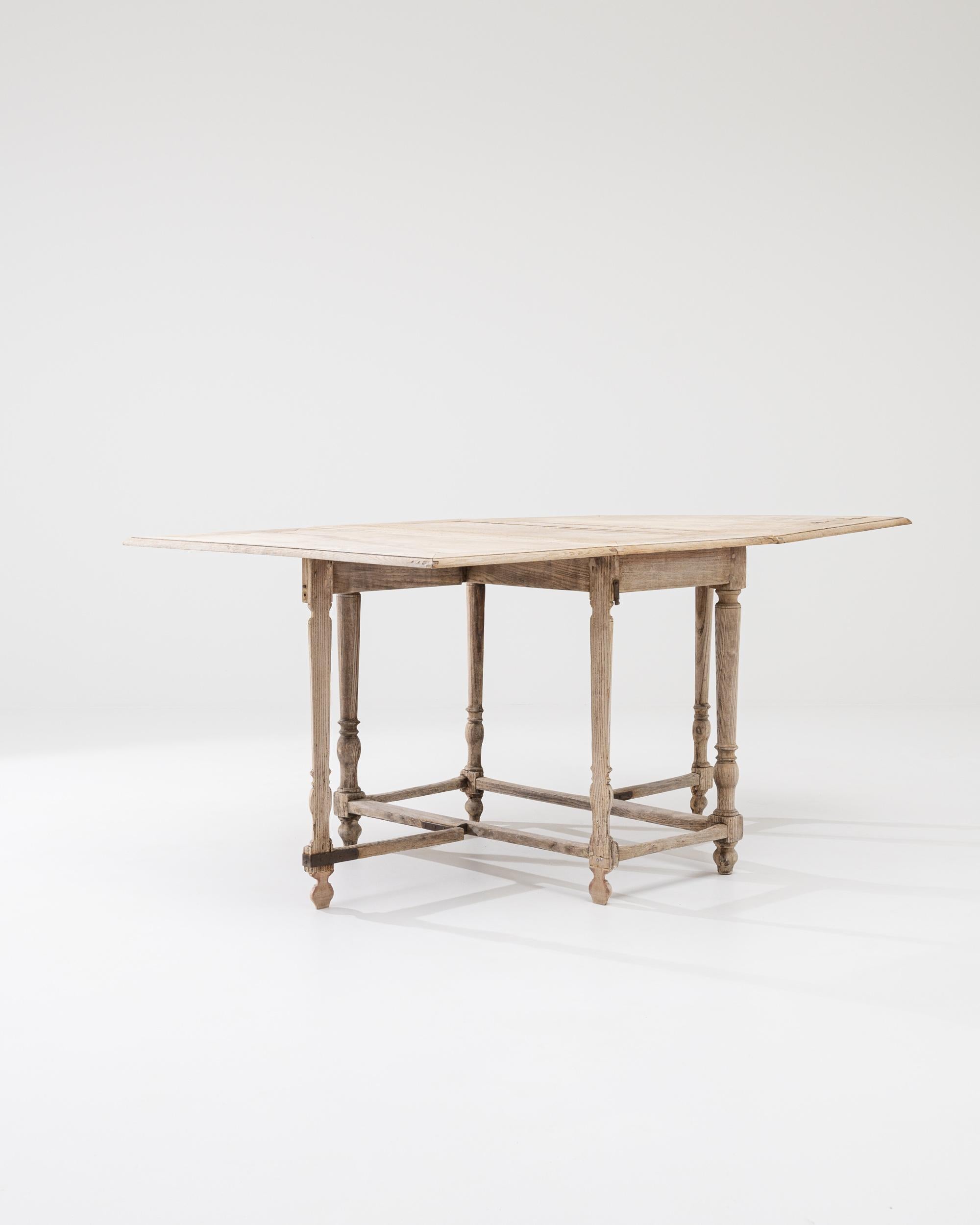 20ième siècle Table à pieds en chêne français des années 1900 en vente