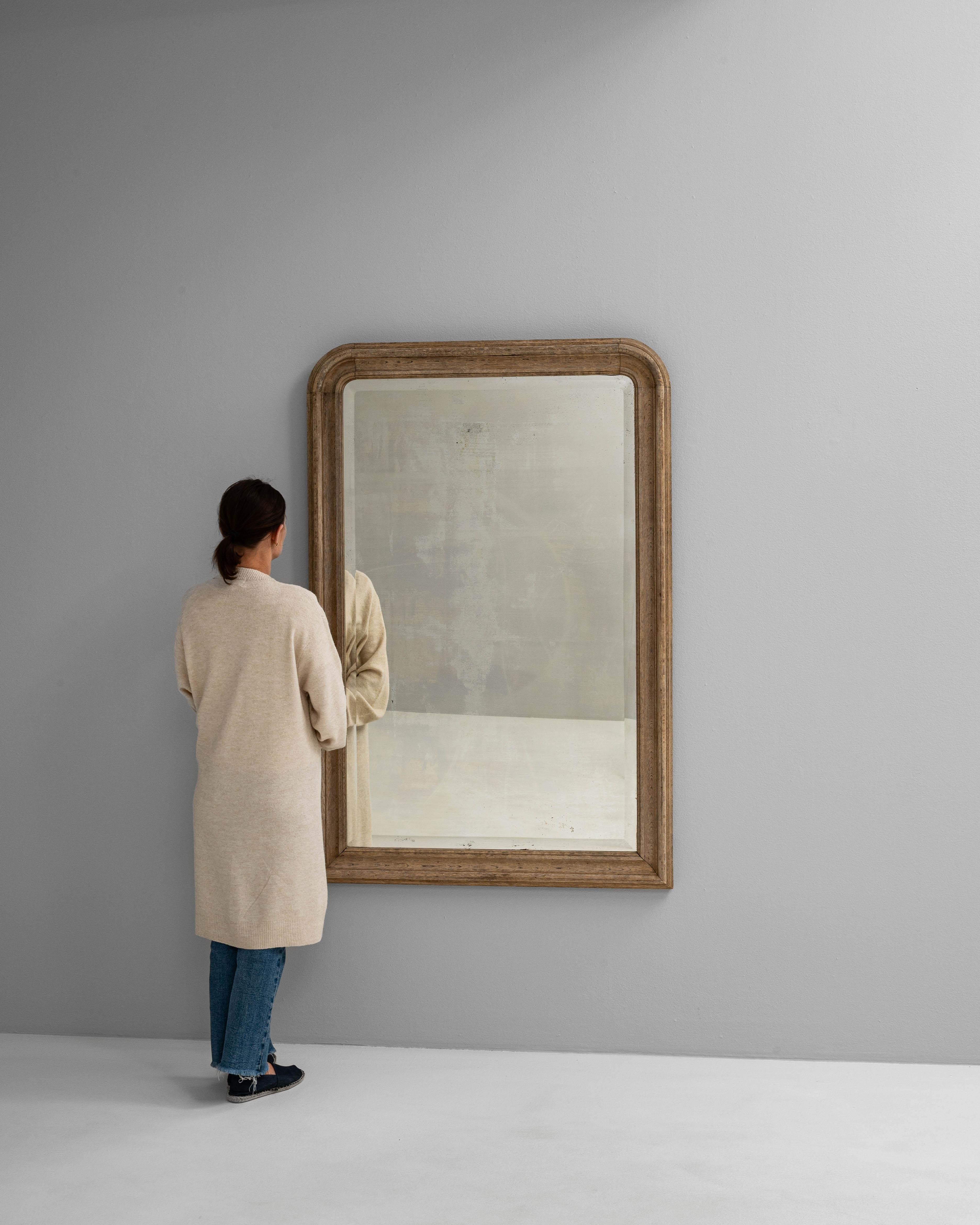 1900s French Oak Mirror In Good Condition In High Point, NC