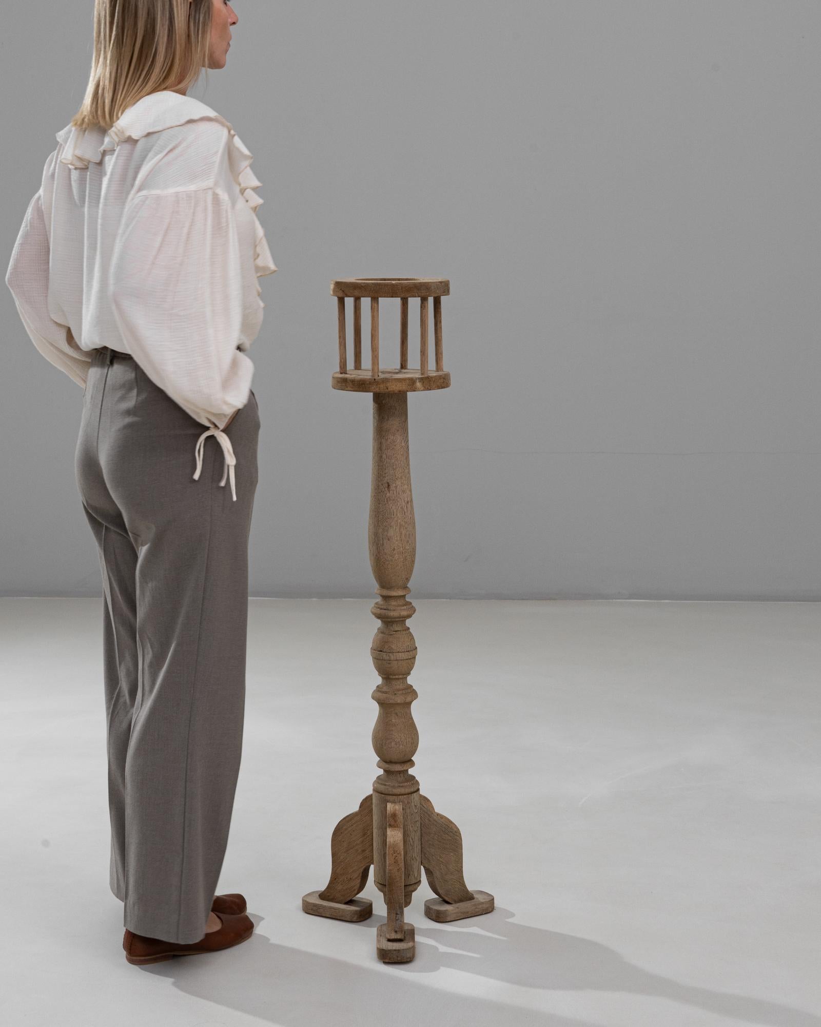 Quercia Piedistallo in Oak francese del 1900 in vendita