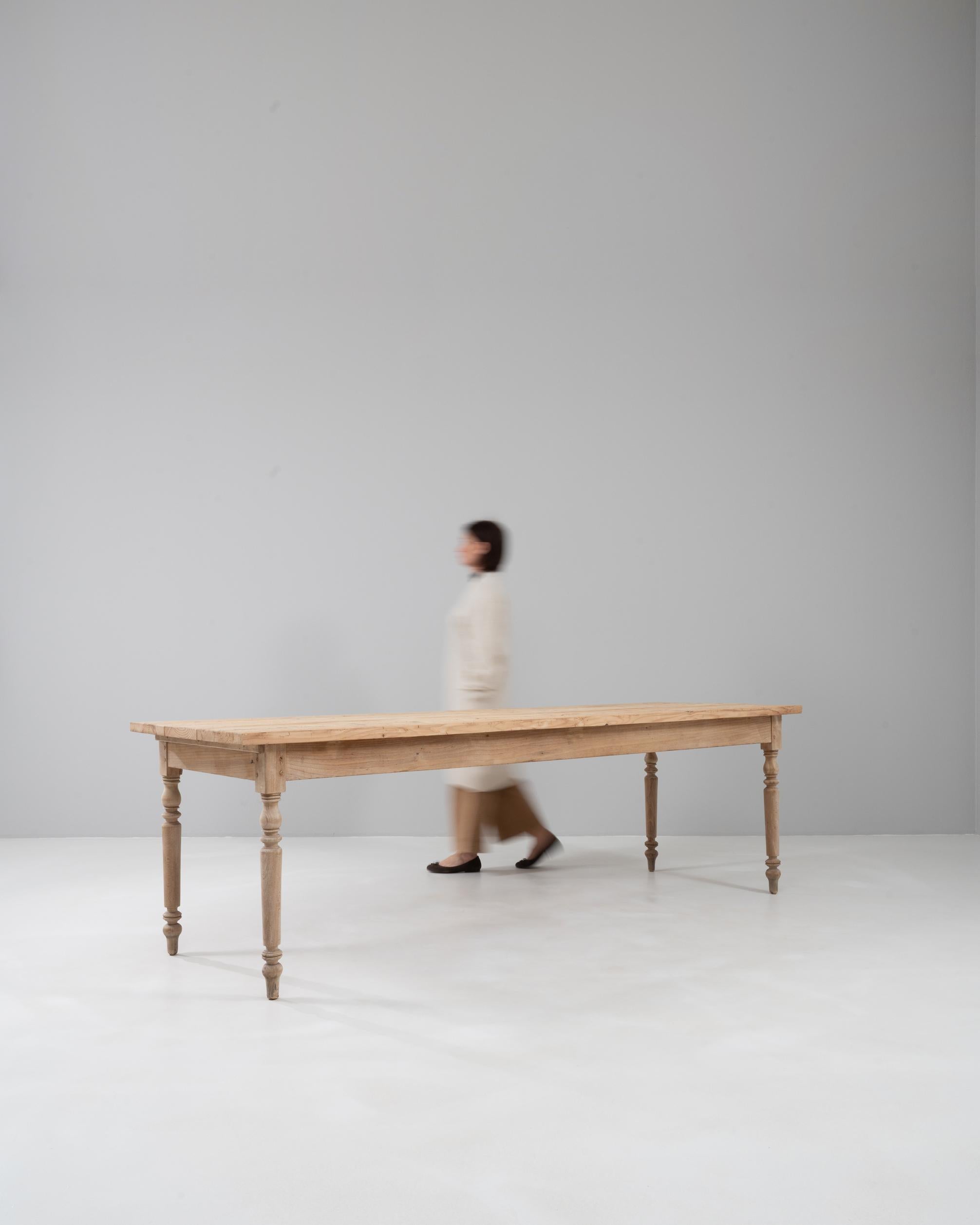 20ième siècle Table de salle à manger en pin français 1900 en vente