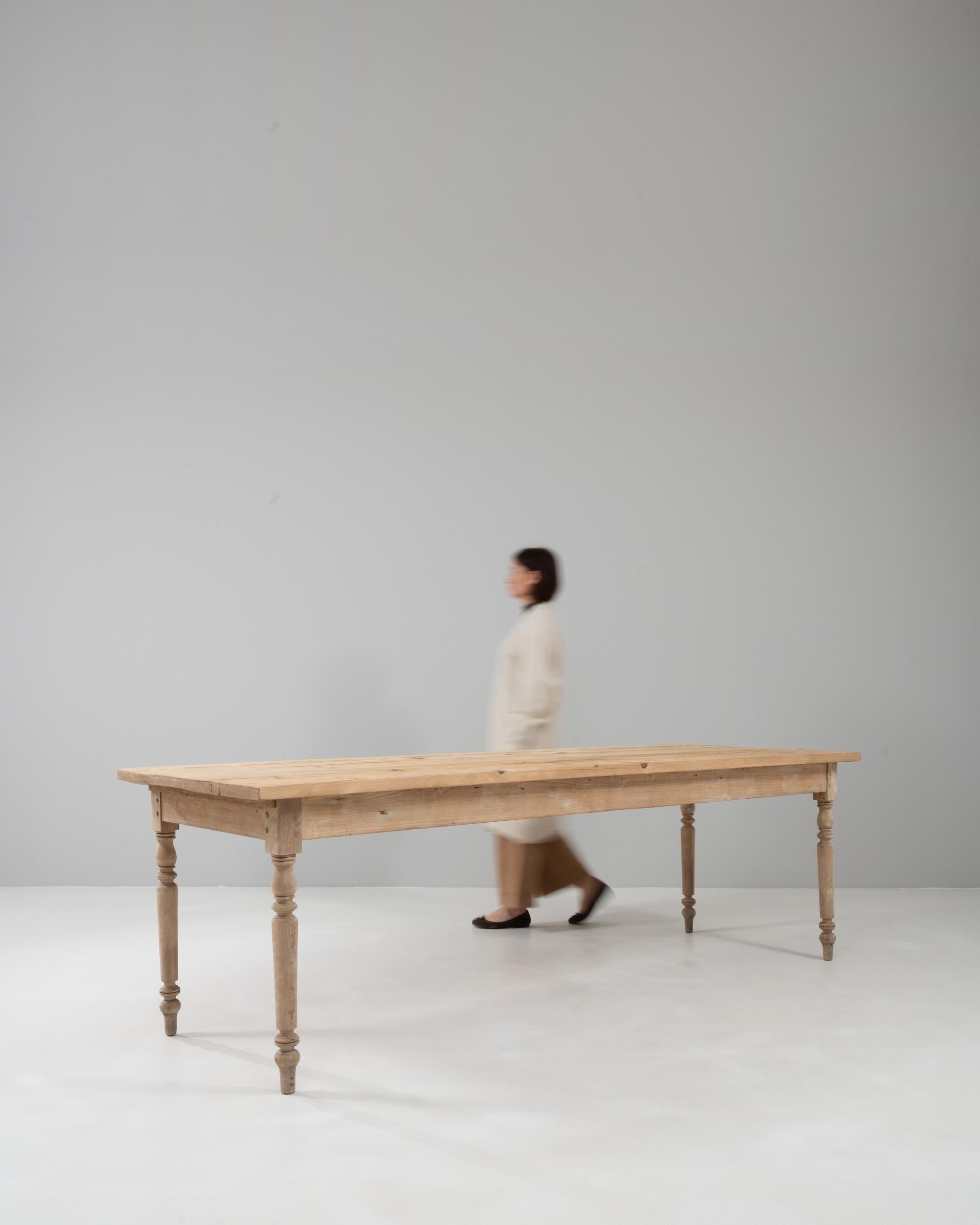 20ième siècle Table de salle à manger en pin français 1900 en vente